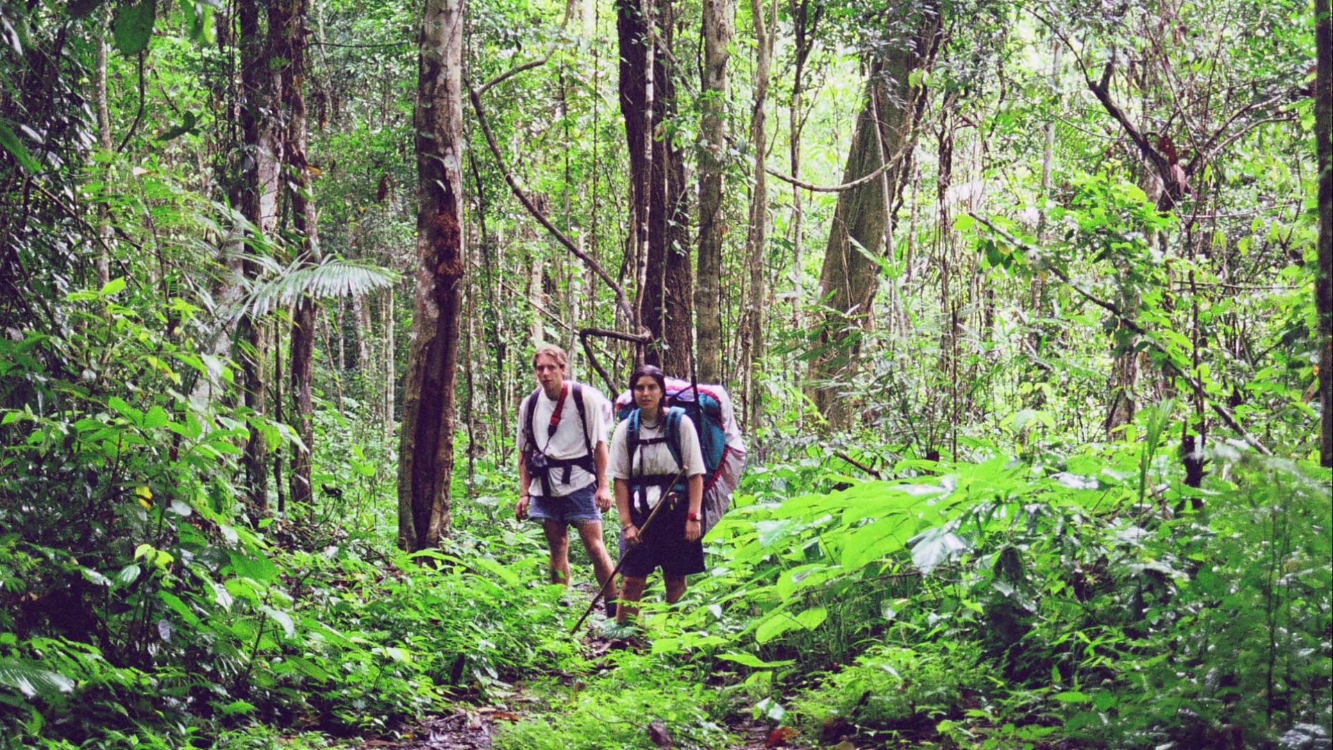 File:First Mexicans crossing the Darien Gap by foot.jpg