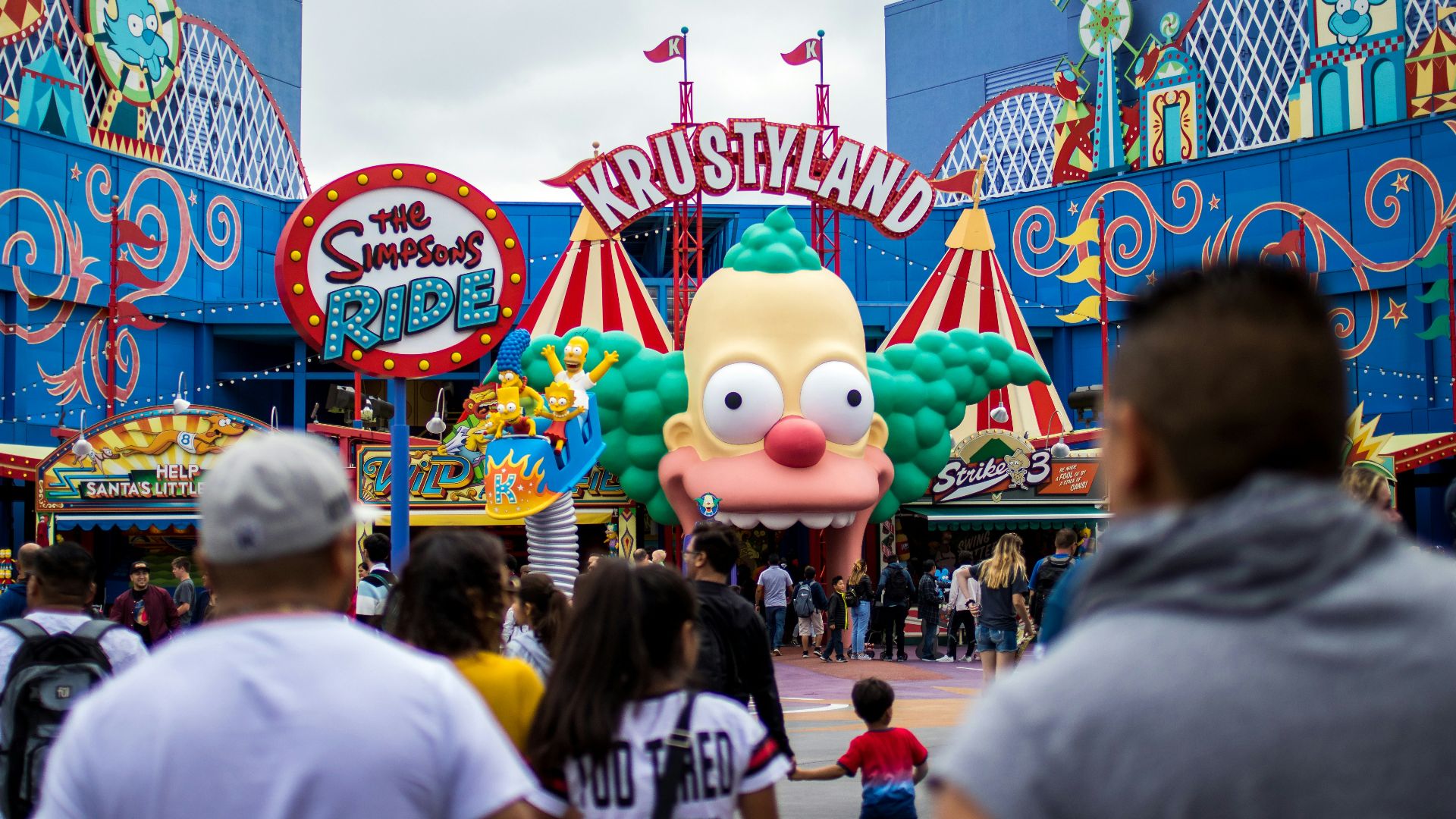 The Simpsons Ride facade