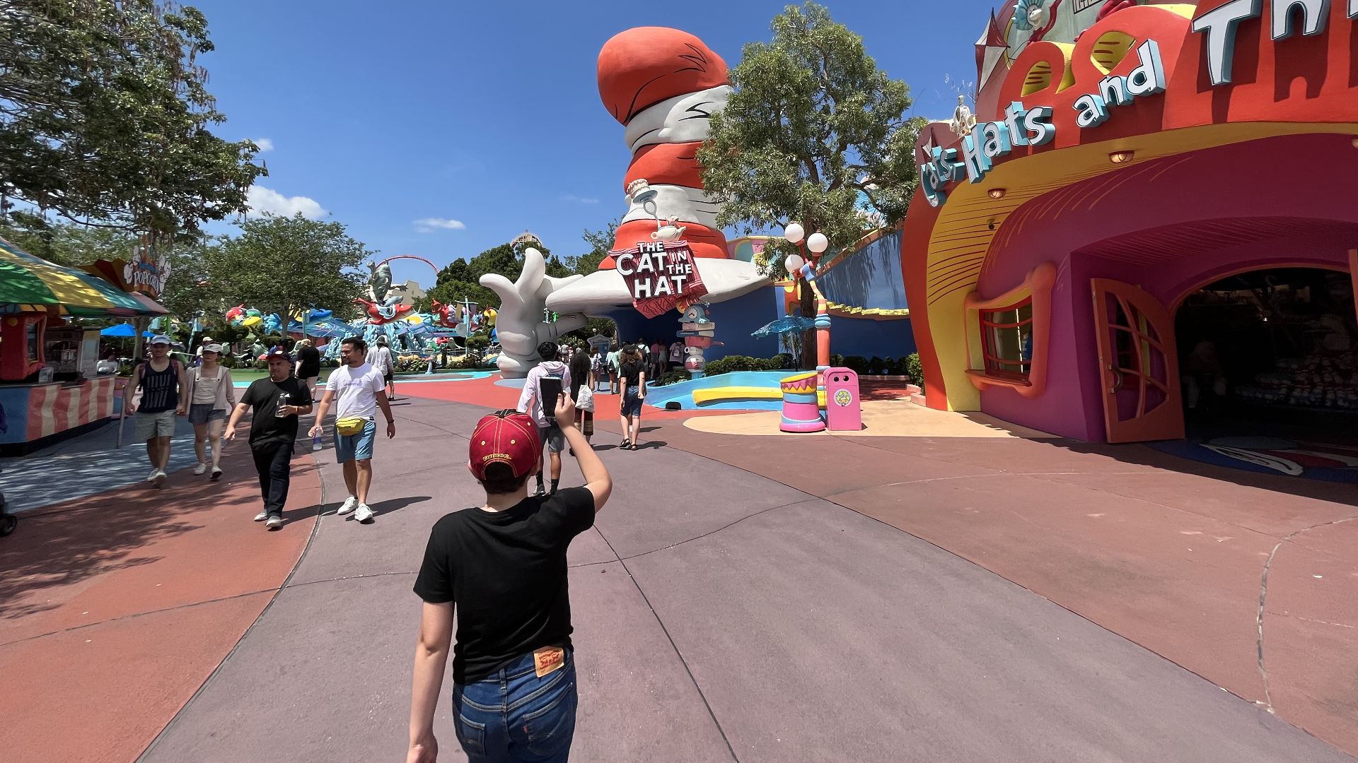 File:The Cat in the Hat (ride) May 2023.jpg