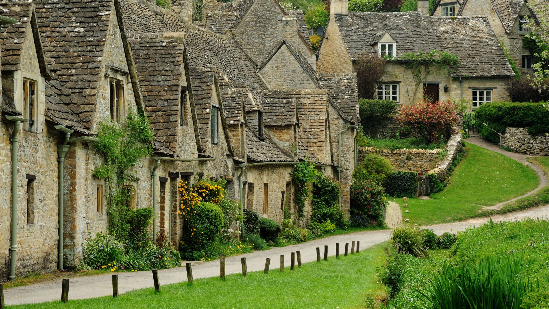 File:Arlington Row Bibury.jpg