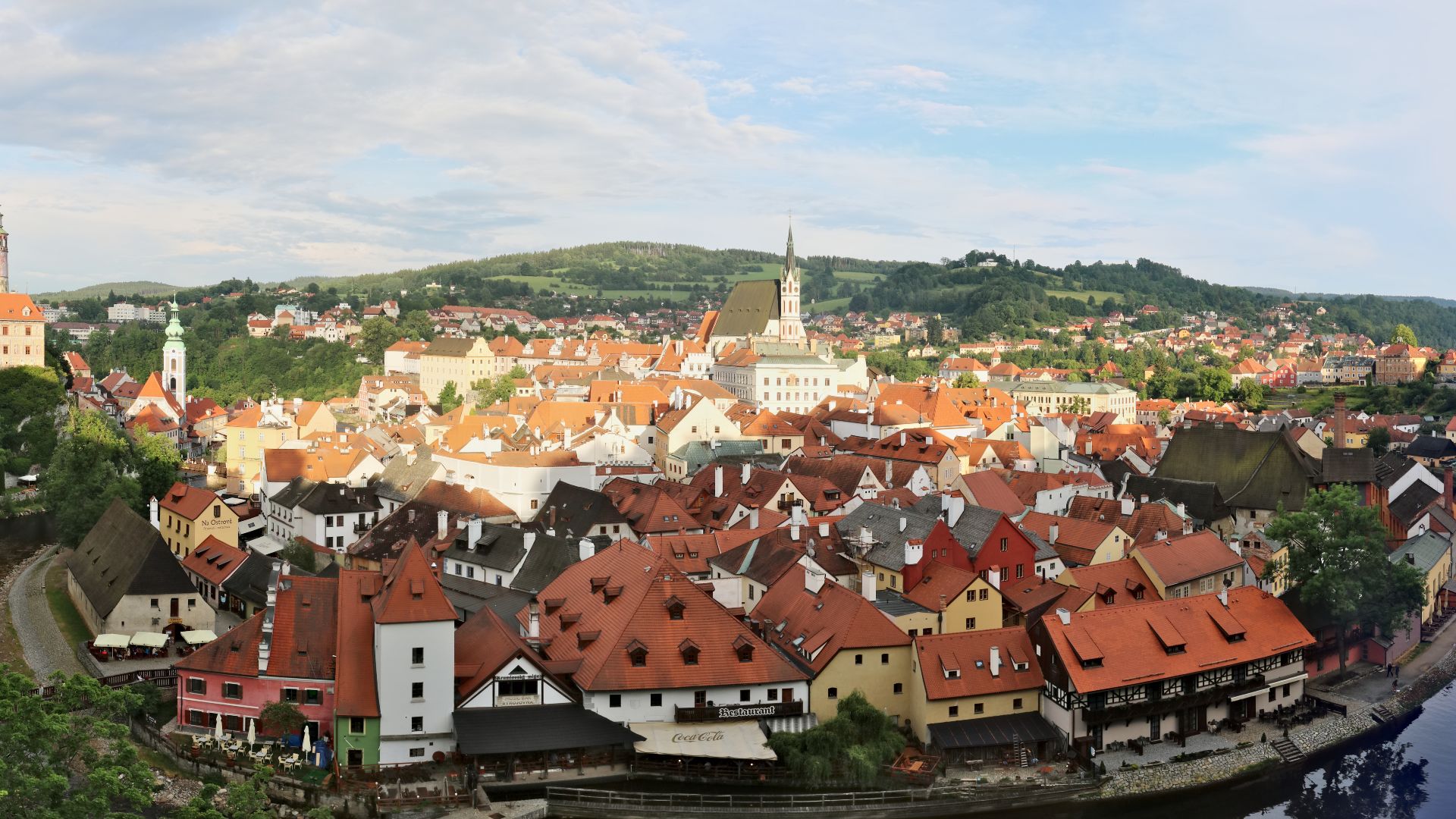 File:Cesky Krumlov Oldtown.jpeg