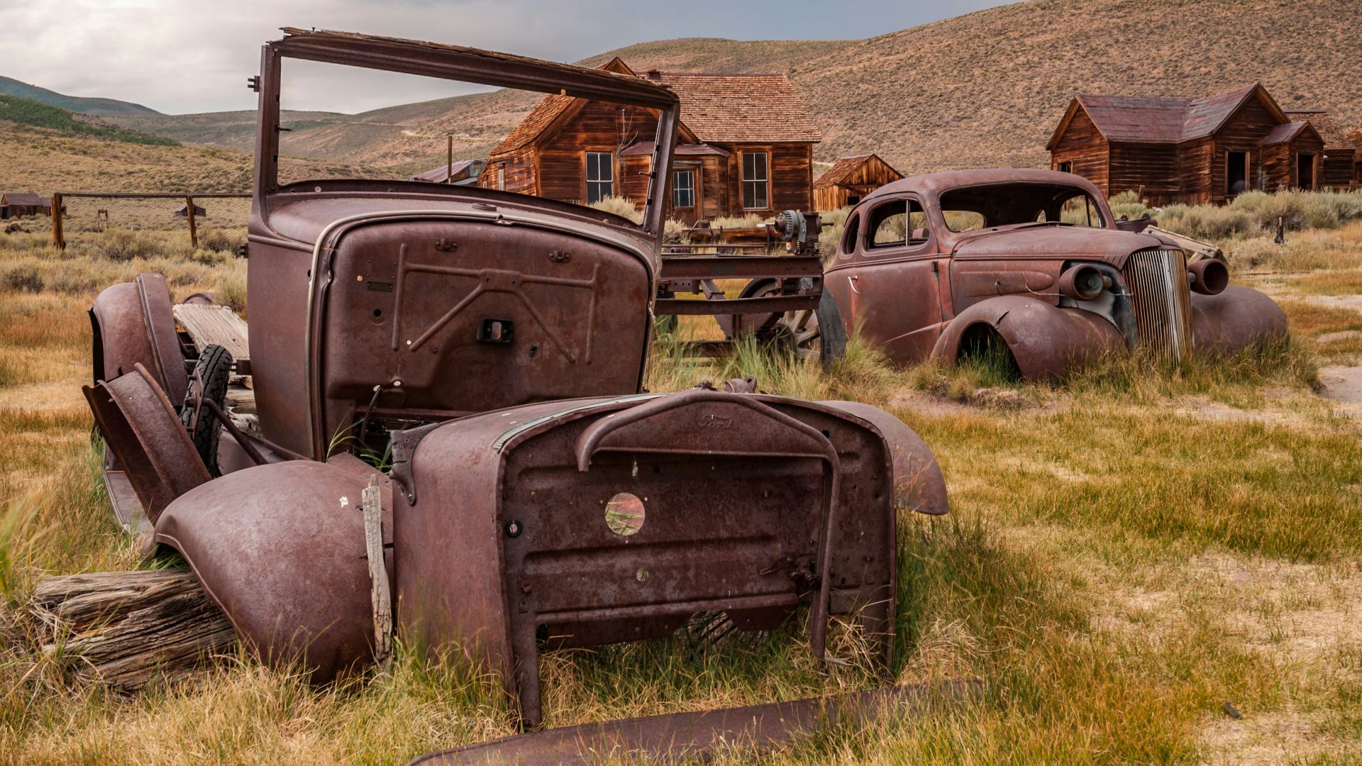 brown metal vehicles