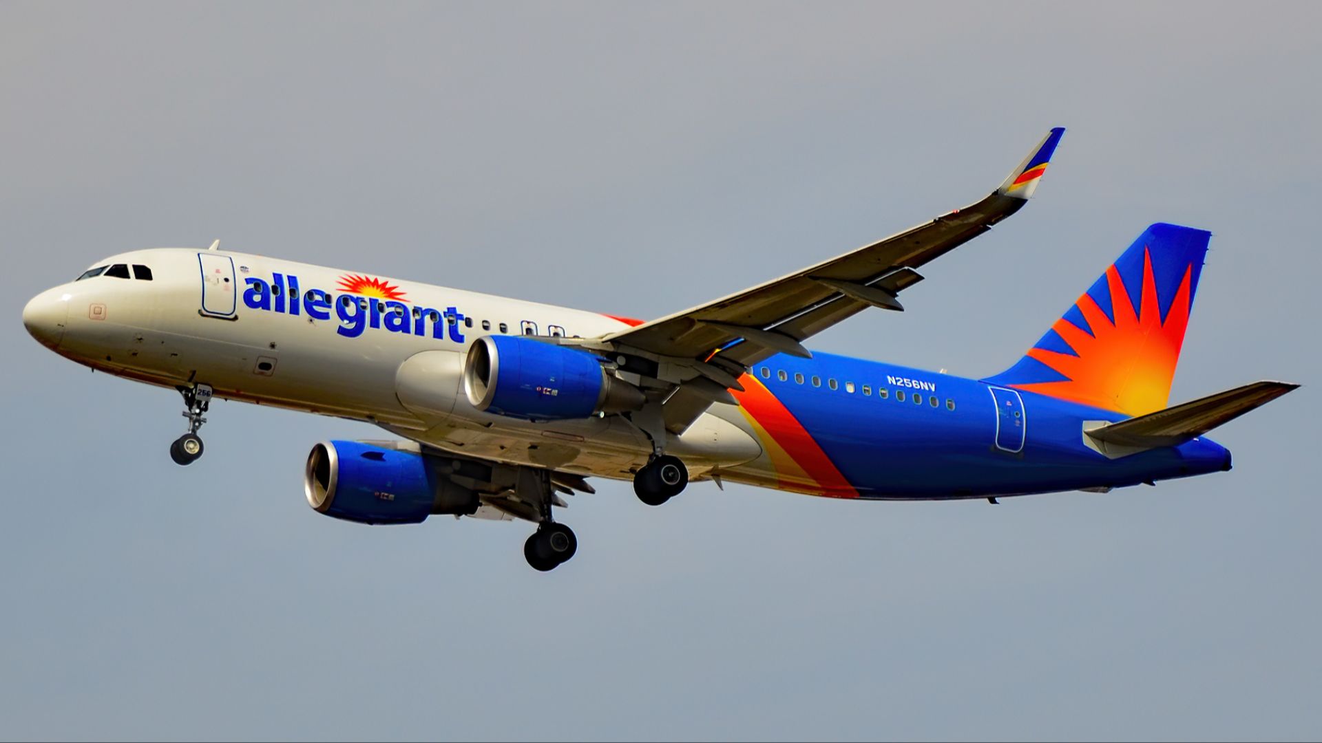 File:N256NV Allegiant Air Airbus A320-214.jpg