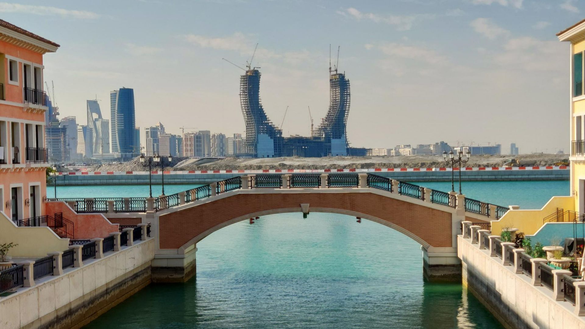 File:Lusail skyline with the Lusail Marina Iconic Development in the center.jpg