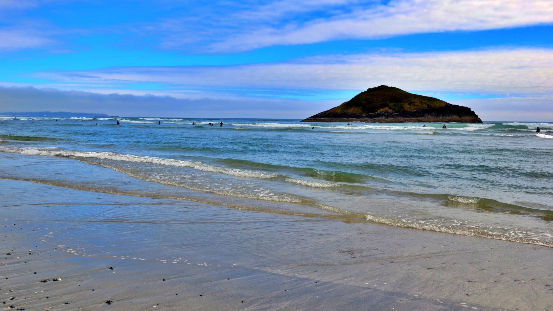File:Lone Rock at Long Beach, Tofino.jpg