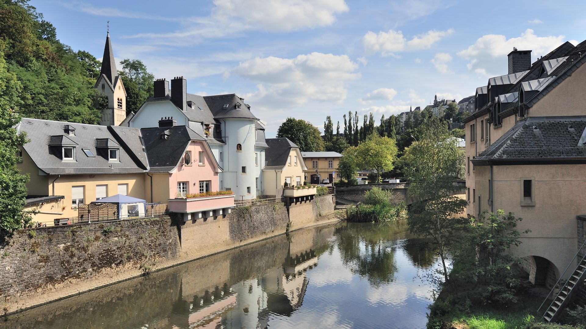 File:Luxembourg Pfaffenthal Alzette Béinchen 01.jpg