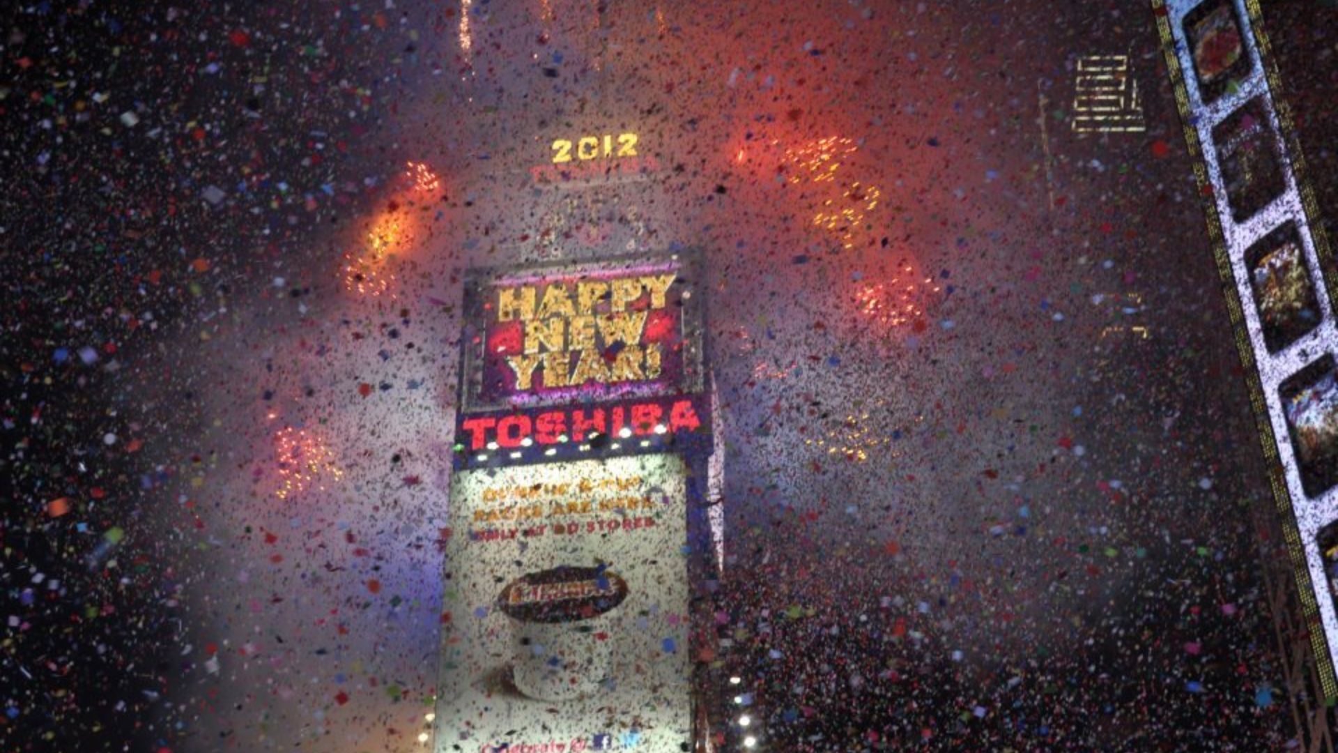 File:Celebration in the 'Big Apple', SMP hosts trip to Times Square for New Year’s DVIDS511669.jpg