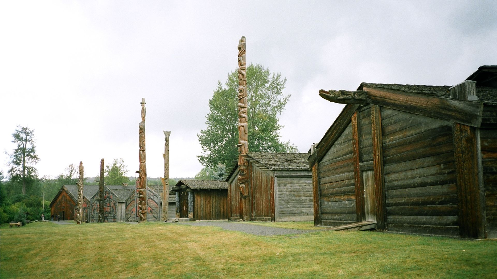 File:'Ksan Historical Village.jpg