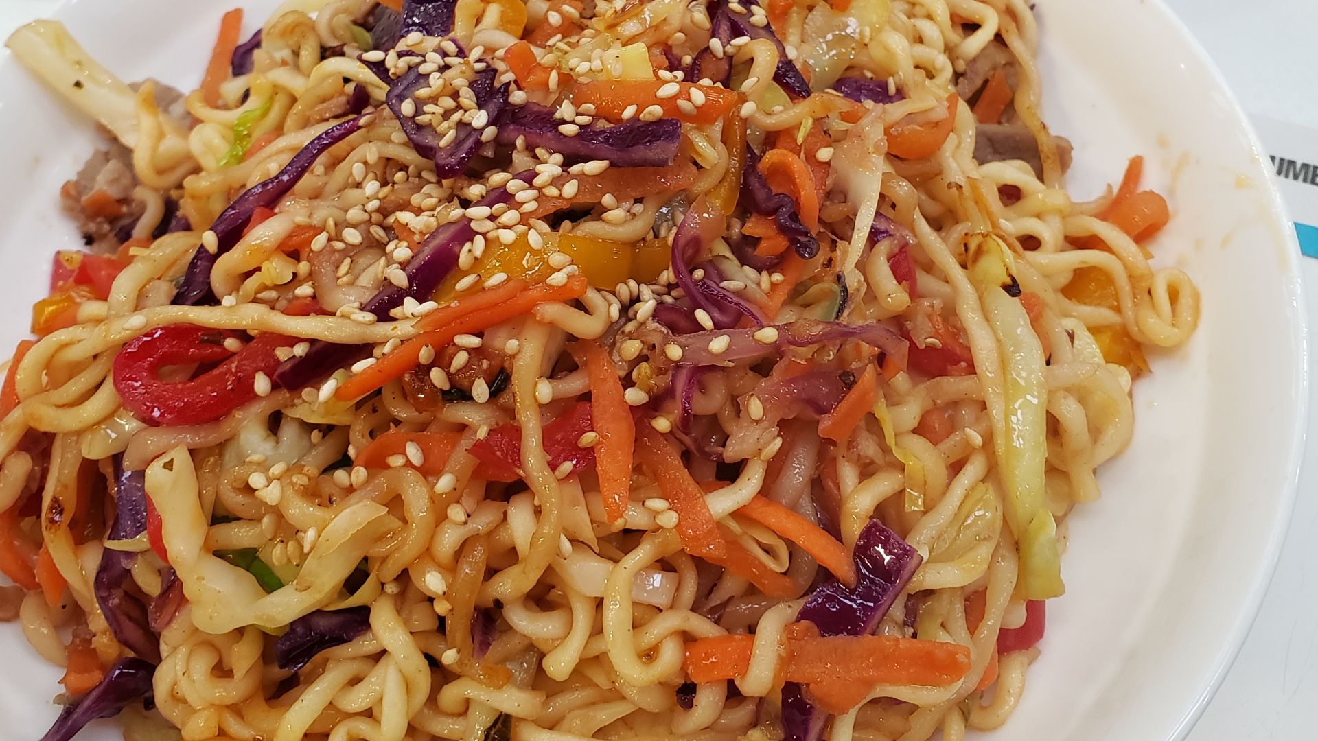 File:Pork yakisoba and tofu yakisoba, Korpan, Brighton.jpg