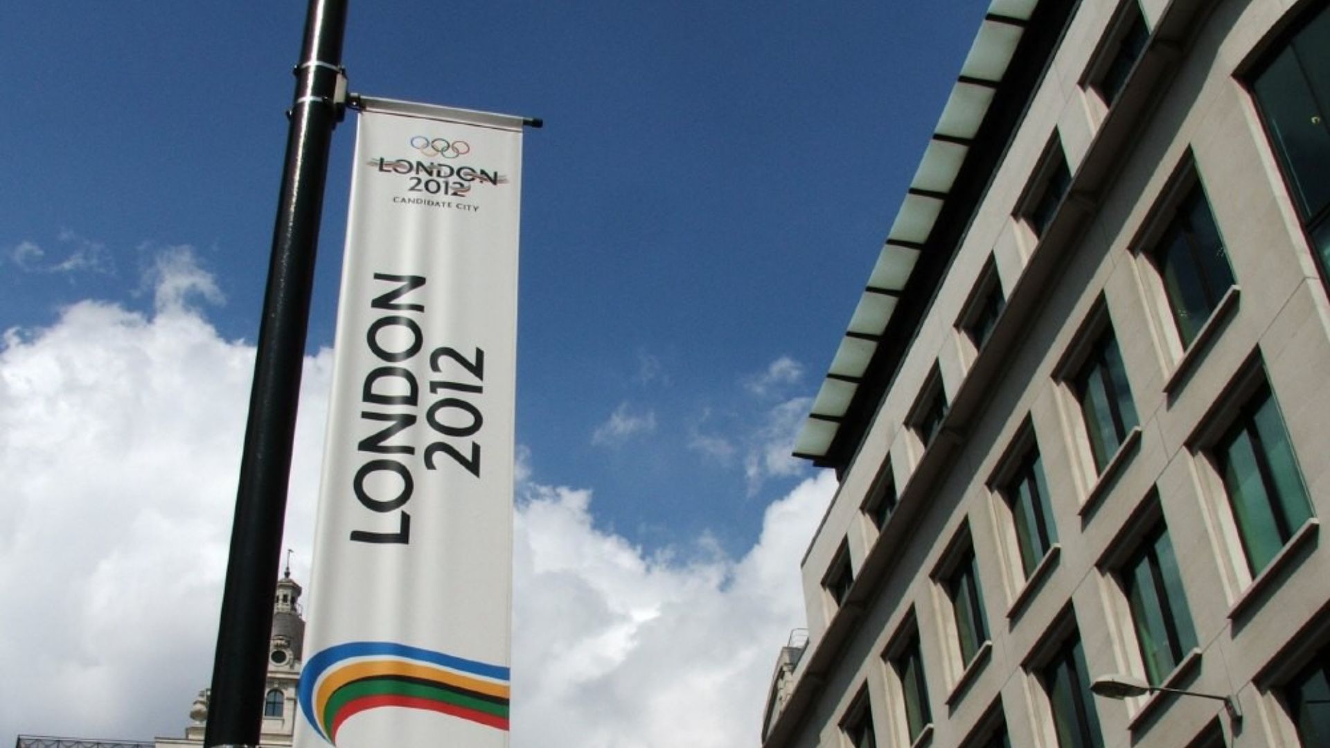 File:15-11-05 101 Monument.jpg