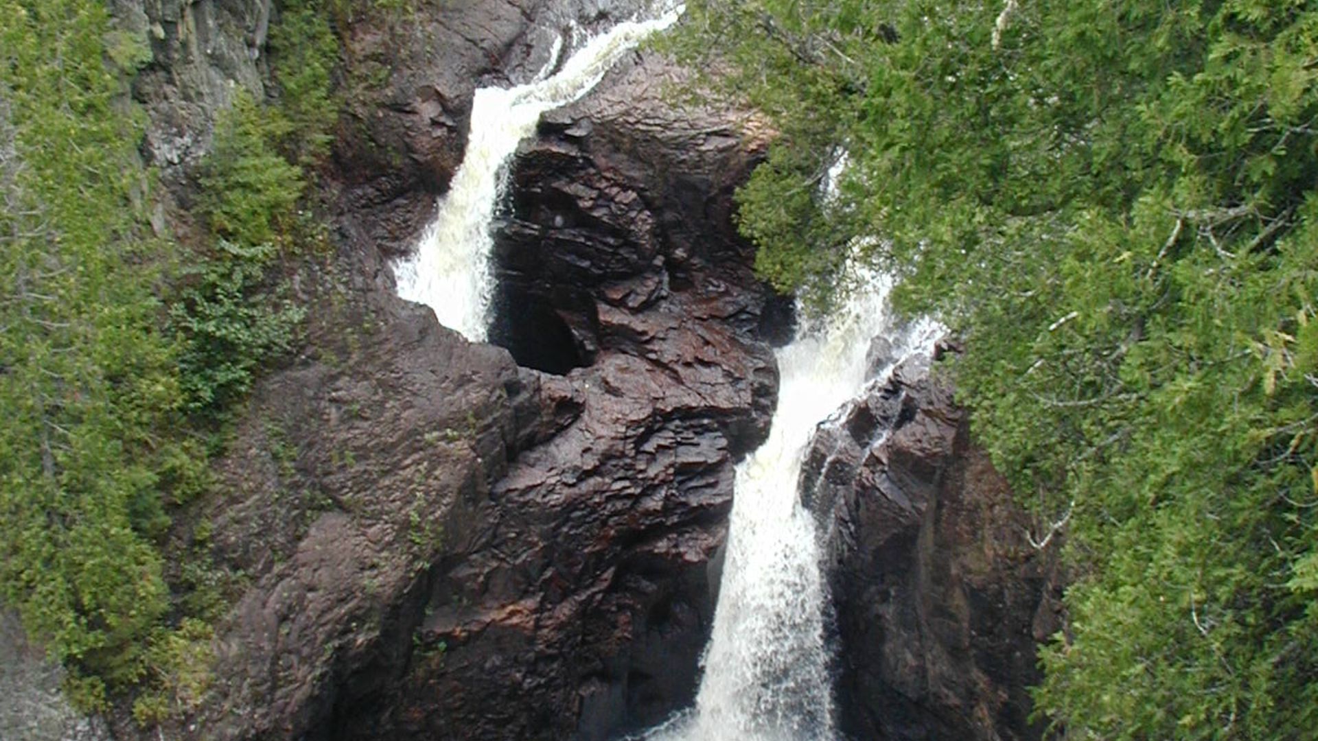 File:The Devil's Kettle.JPG