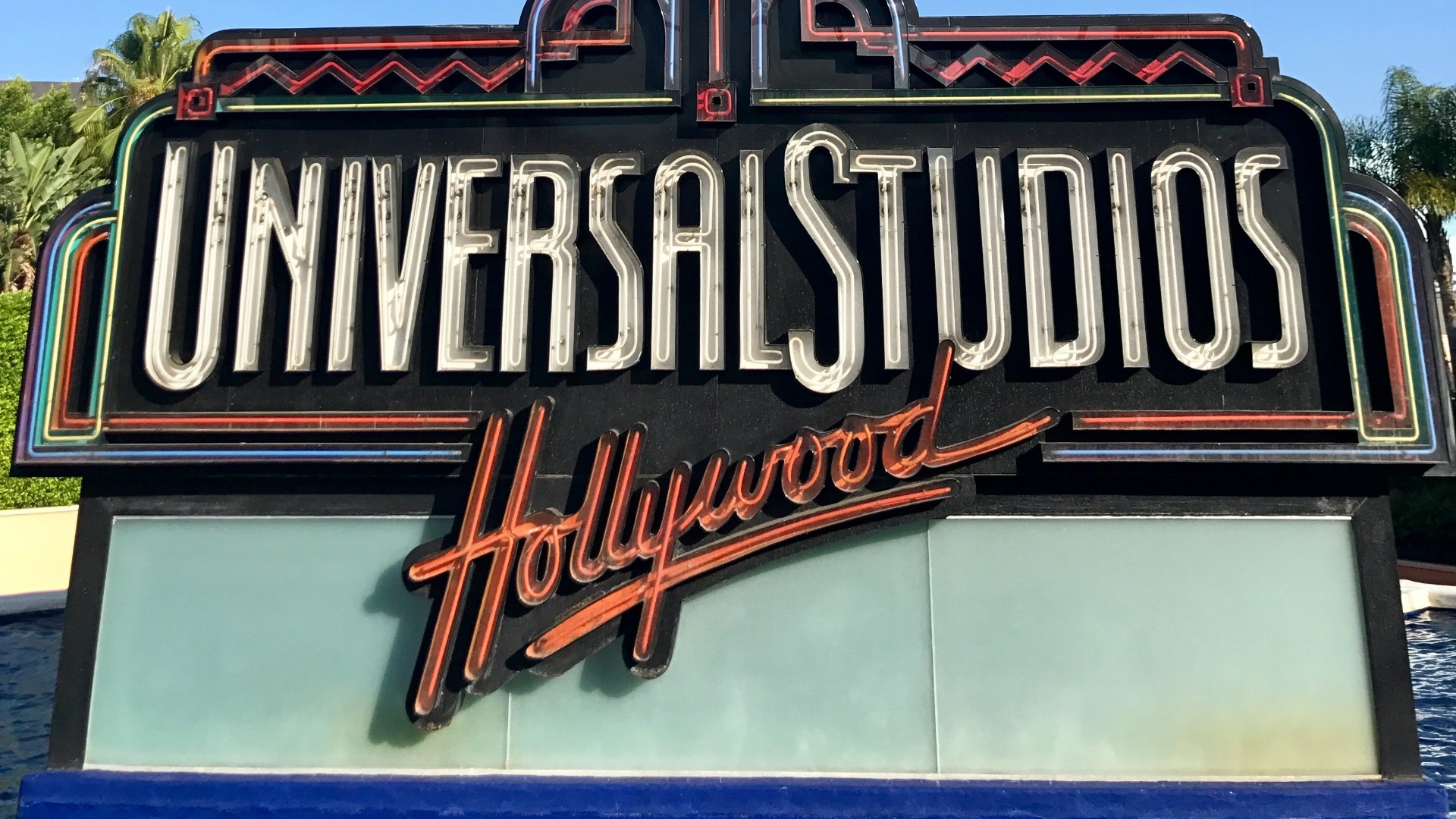 UNKs coffee shop signage