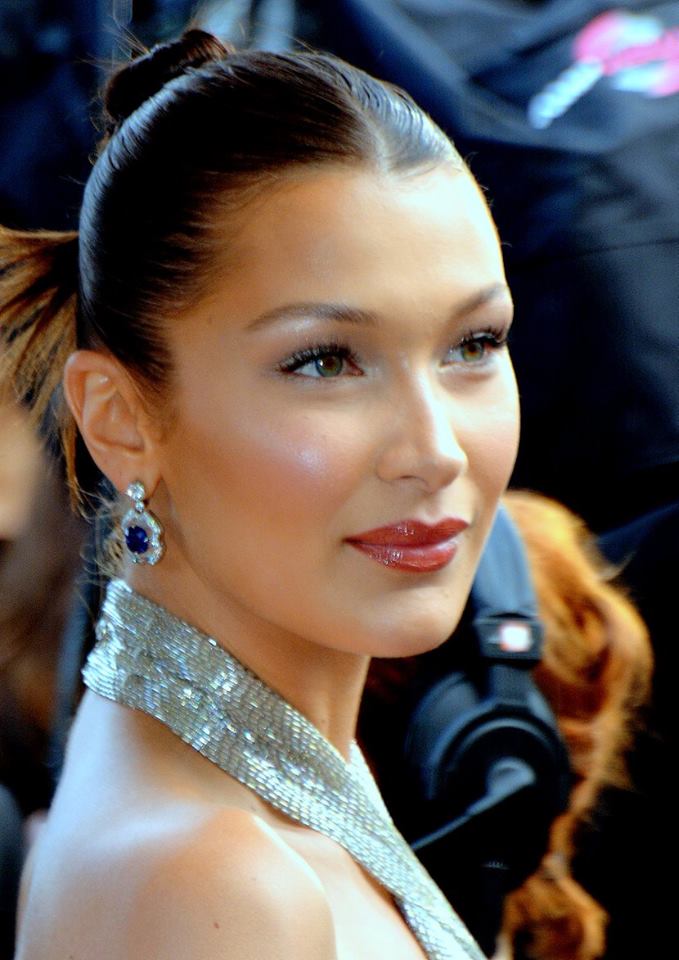 File:Bella Hadid Cannes 2018 2.jpg