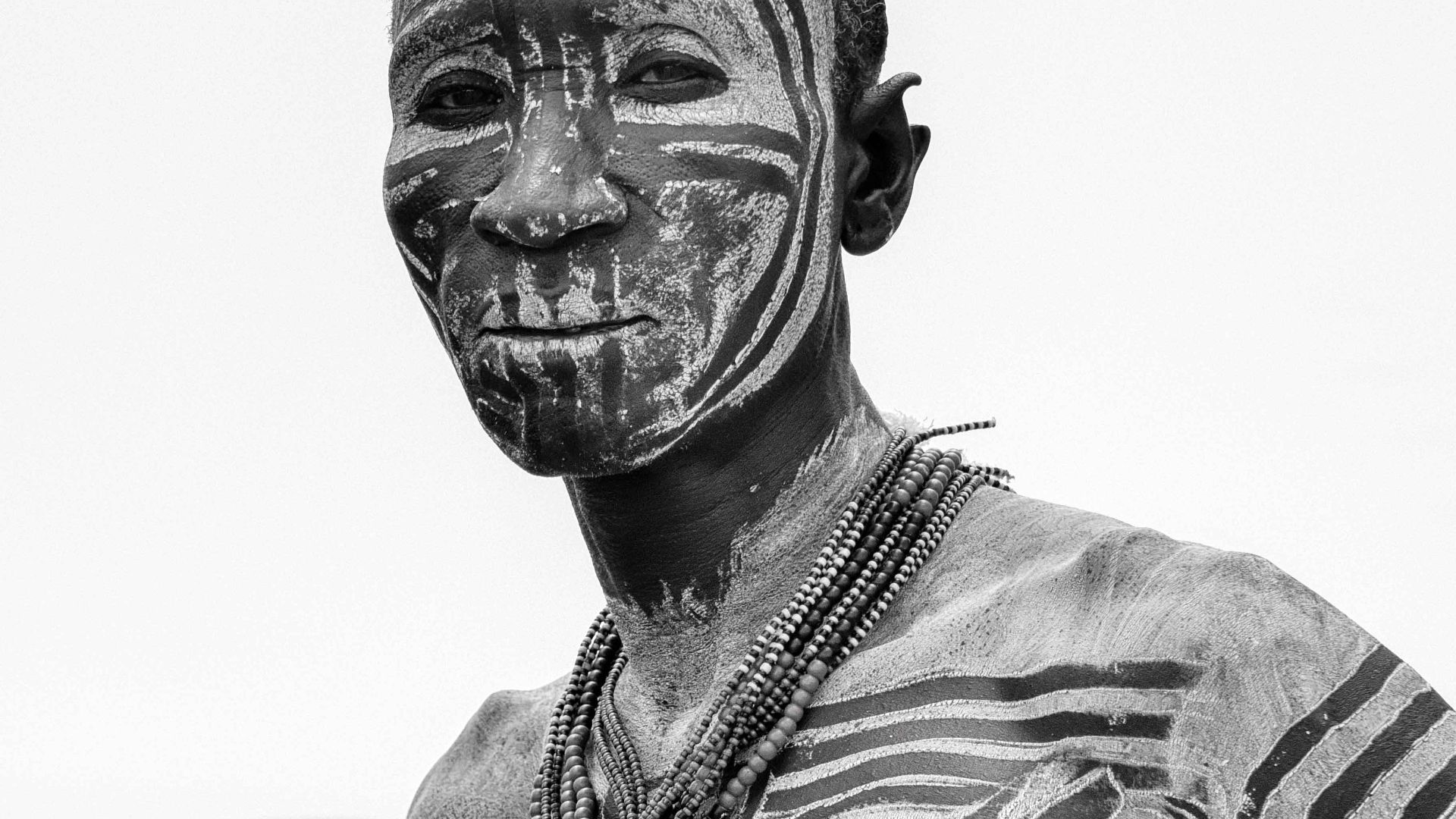 File:Warrior, Karo Tribe, Ethiopia (21901248272).jpg
