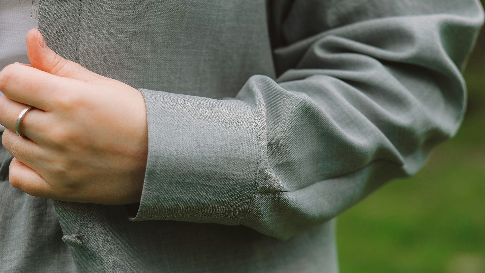 a person holding the hand out