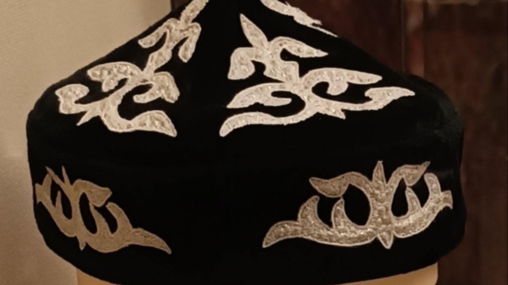 File:Такия Серали Кожамкула.jpg