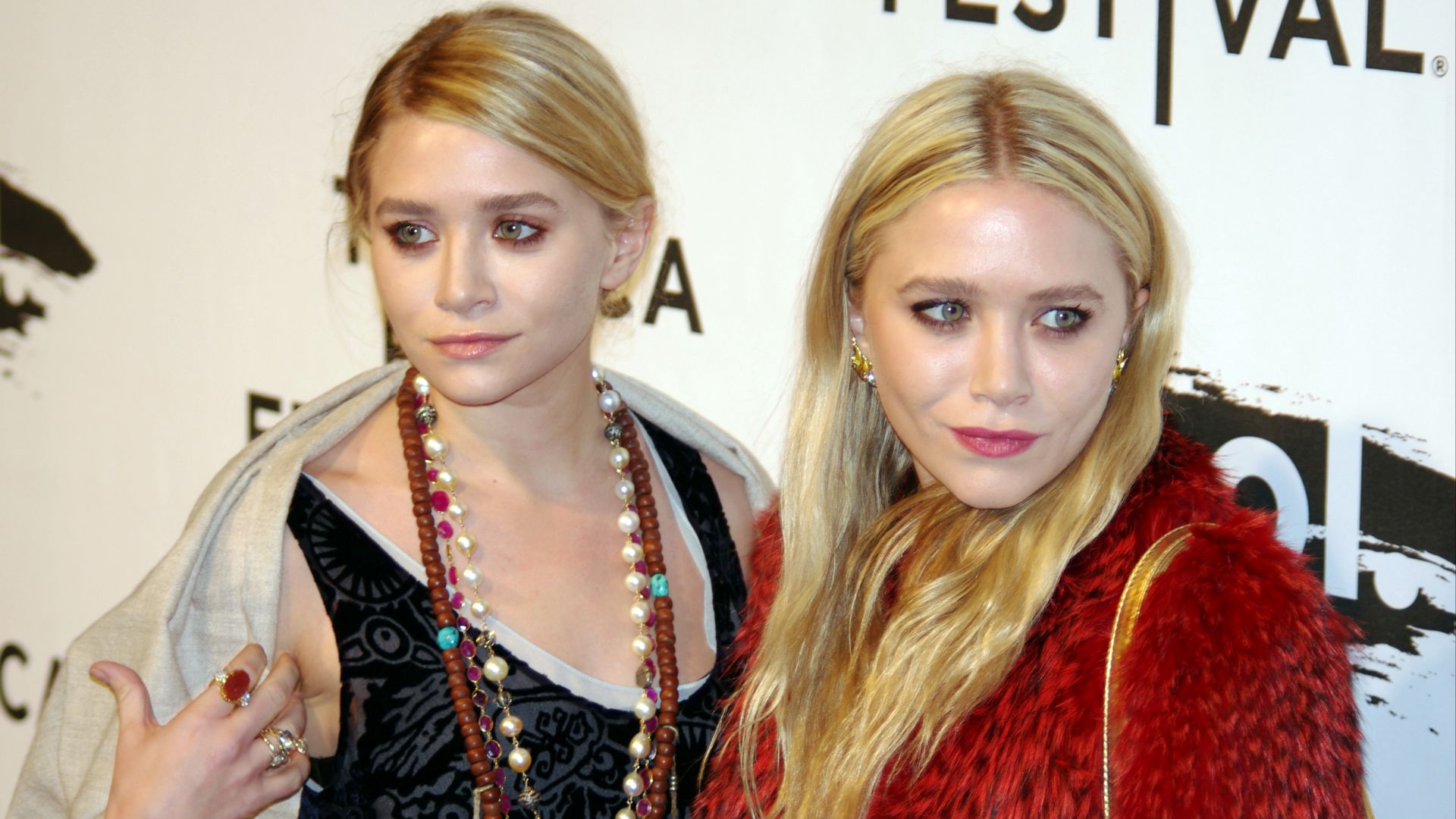 File:Ashley Mary-Kate Olsen 2011 Shankbone 2.jpg