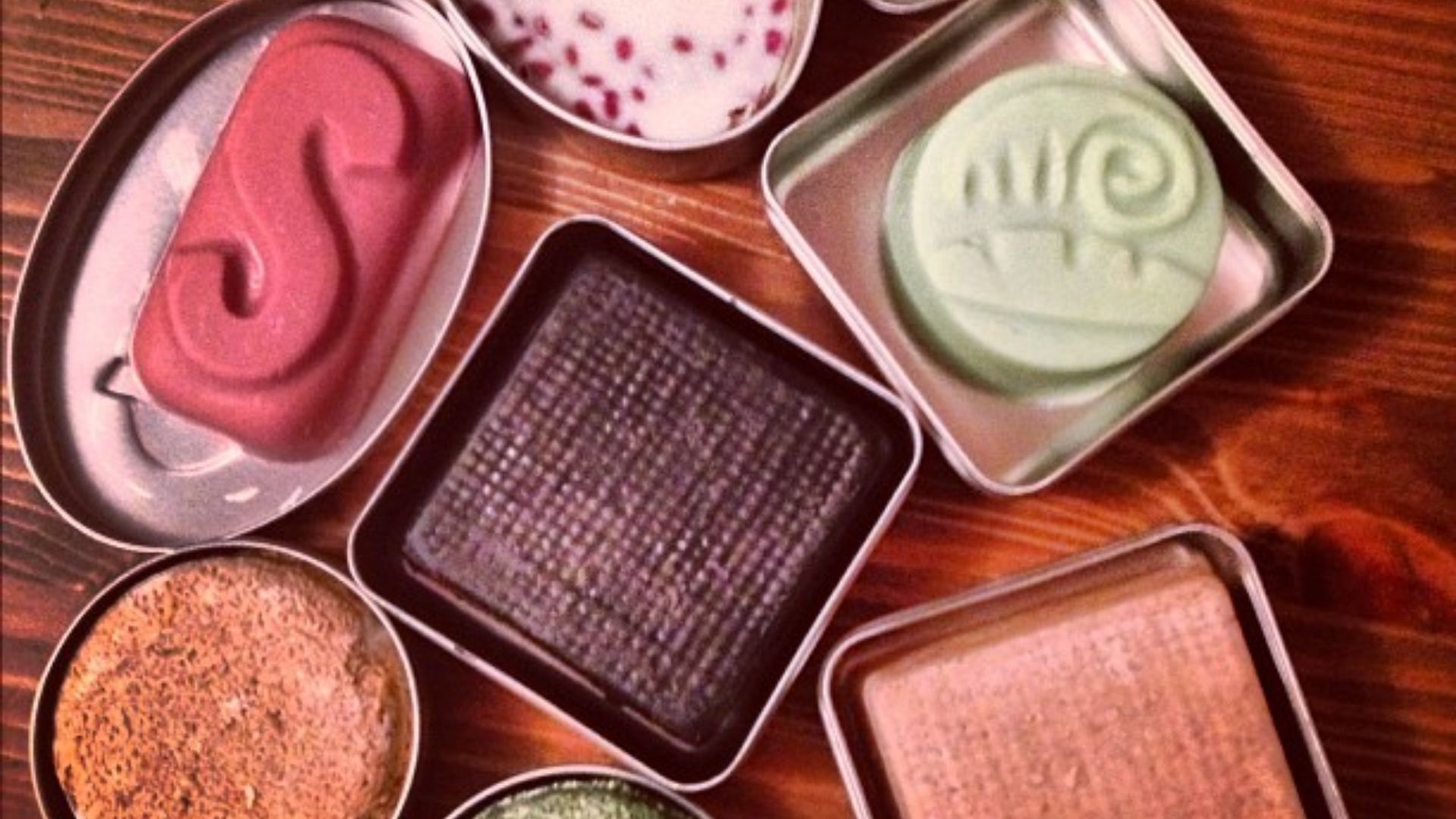 File:Lush Cosmetics 8286691874 o.jpg