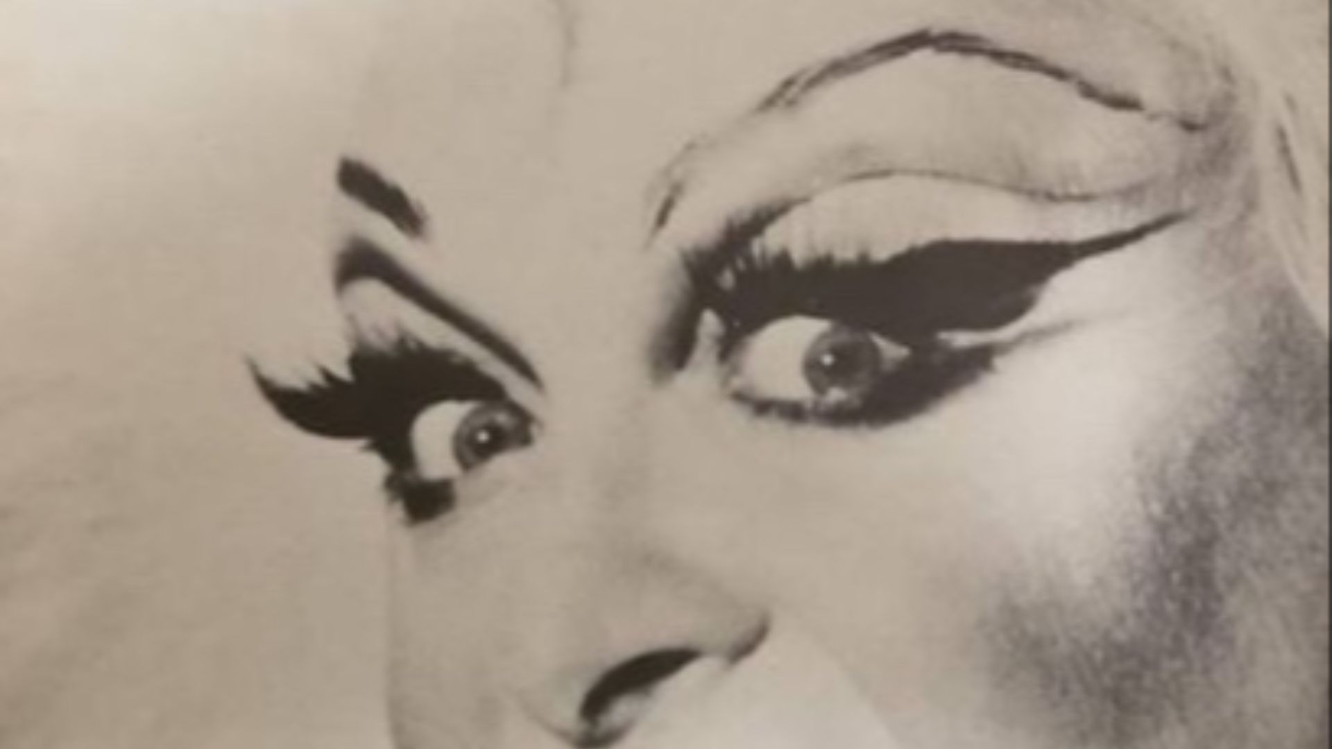 File:Divine headshot on Issue -14 Streeetsound maagzine.jpg