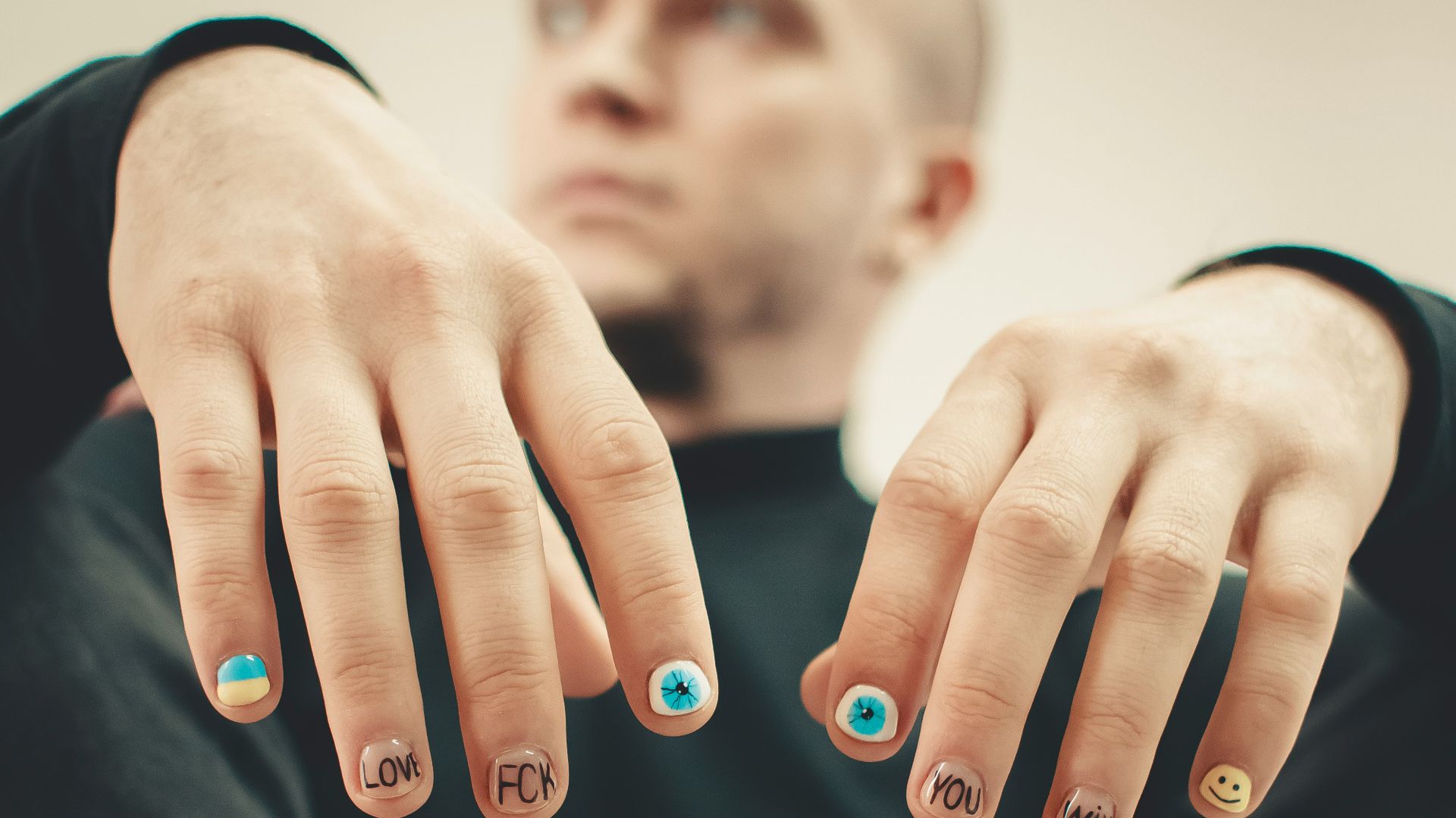 person in black long sleeve shirt