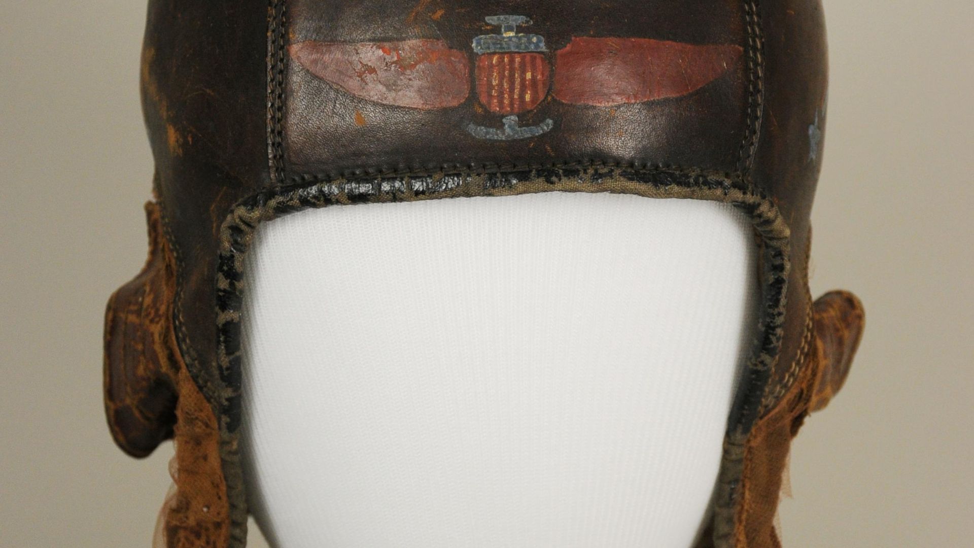 File:Aviators' Flight Helmet (25653738353).jpg