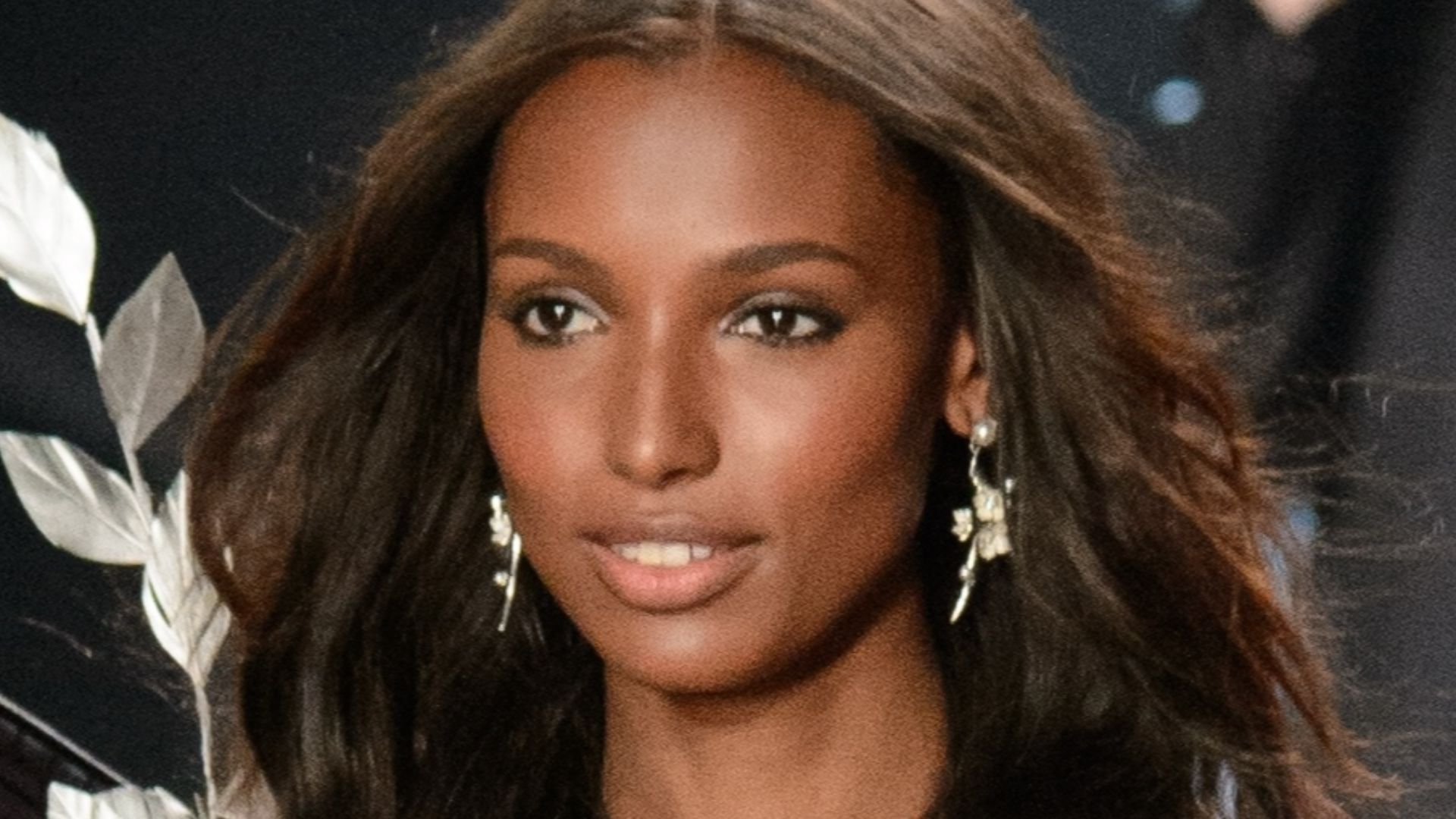 File:Jasmine Tookes at the 2014 Victoria's Secret Fashion Show (cropped).jpg
