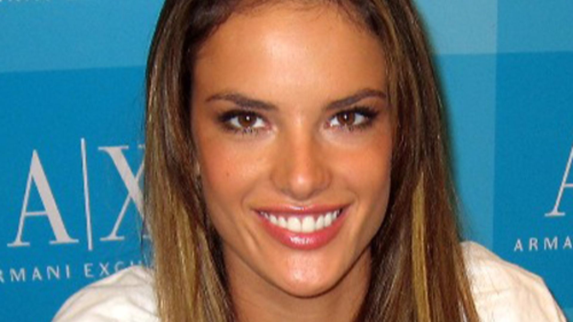 File:Alessandra Ambrosio.jpg