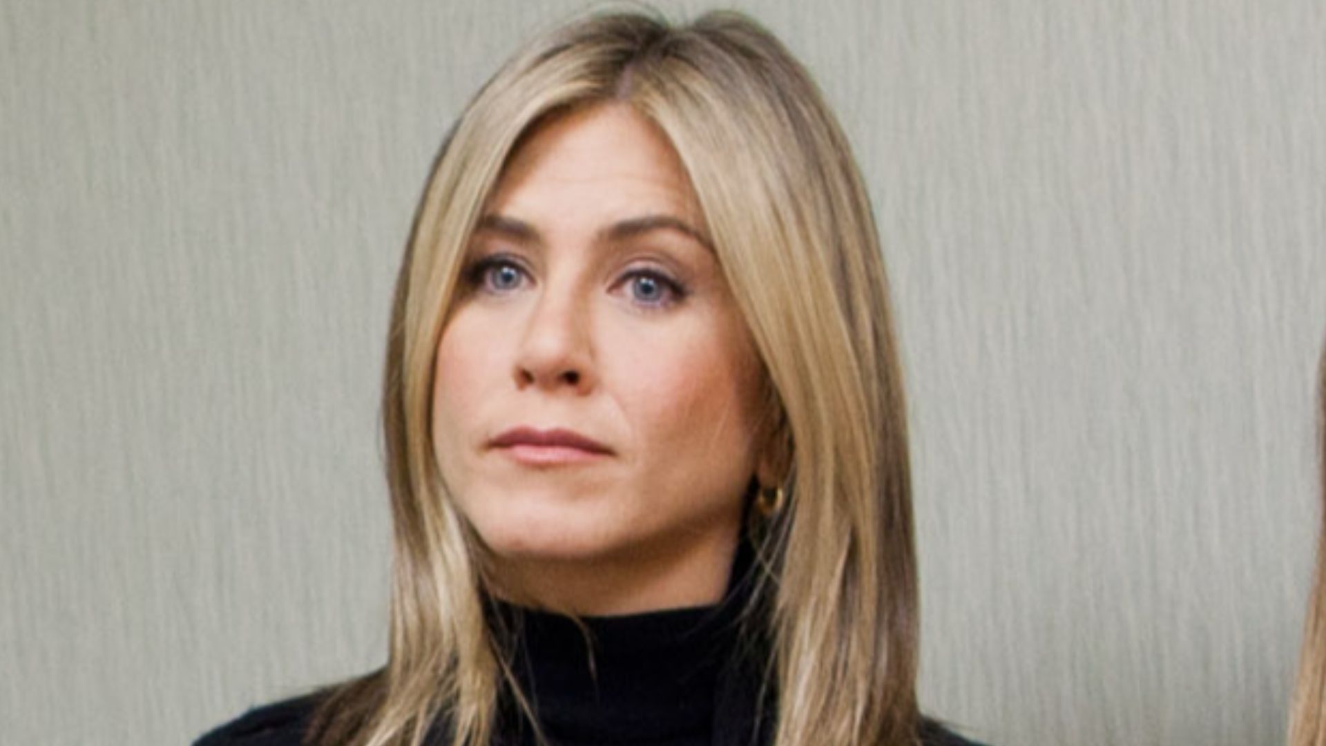 File:Jennifer Aniston and Kristin Hahn.jpg