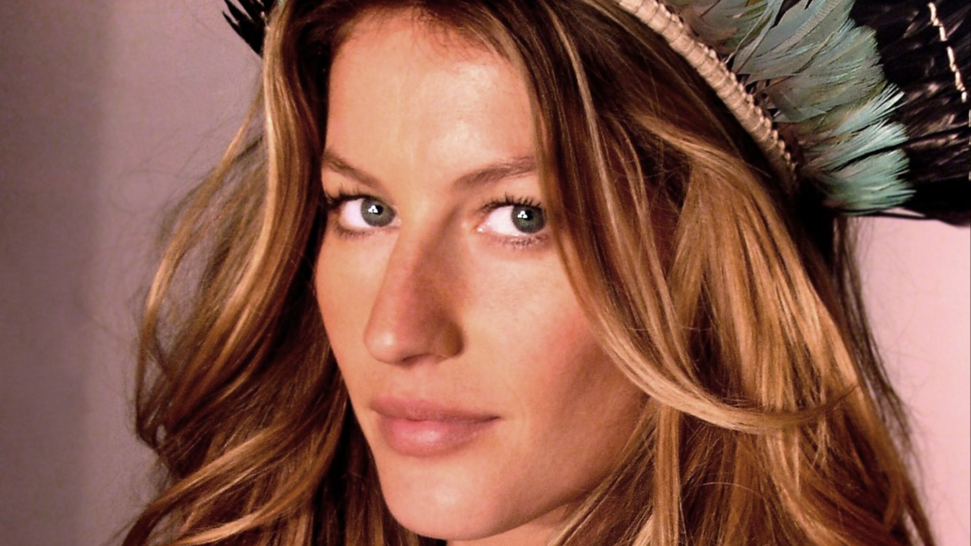 File:Gisele Bündchen 2006.jpg