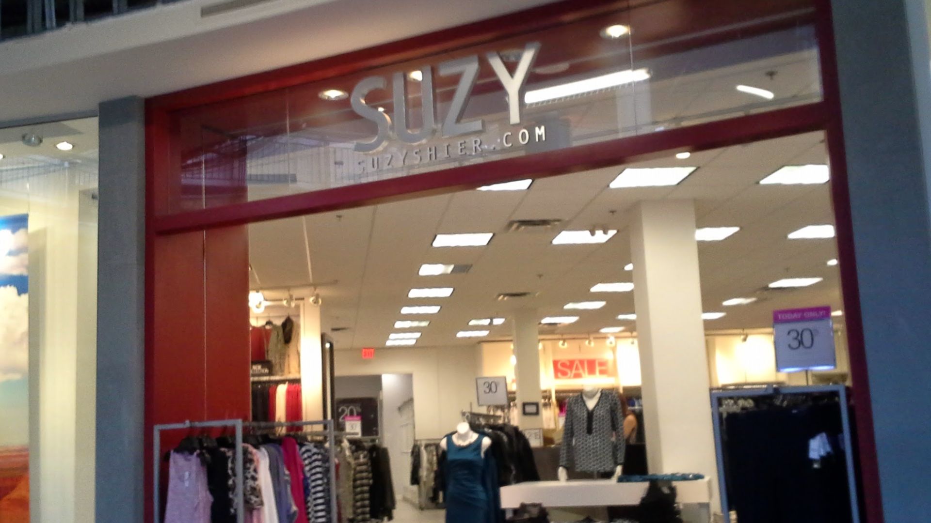File:Suzy Shier Londonderry Mall 2014.jpg