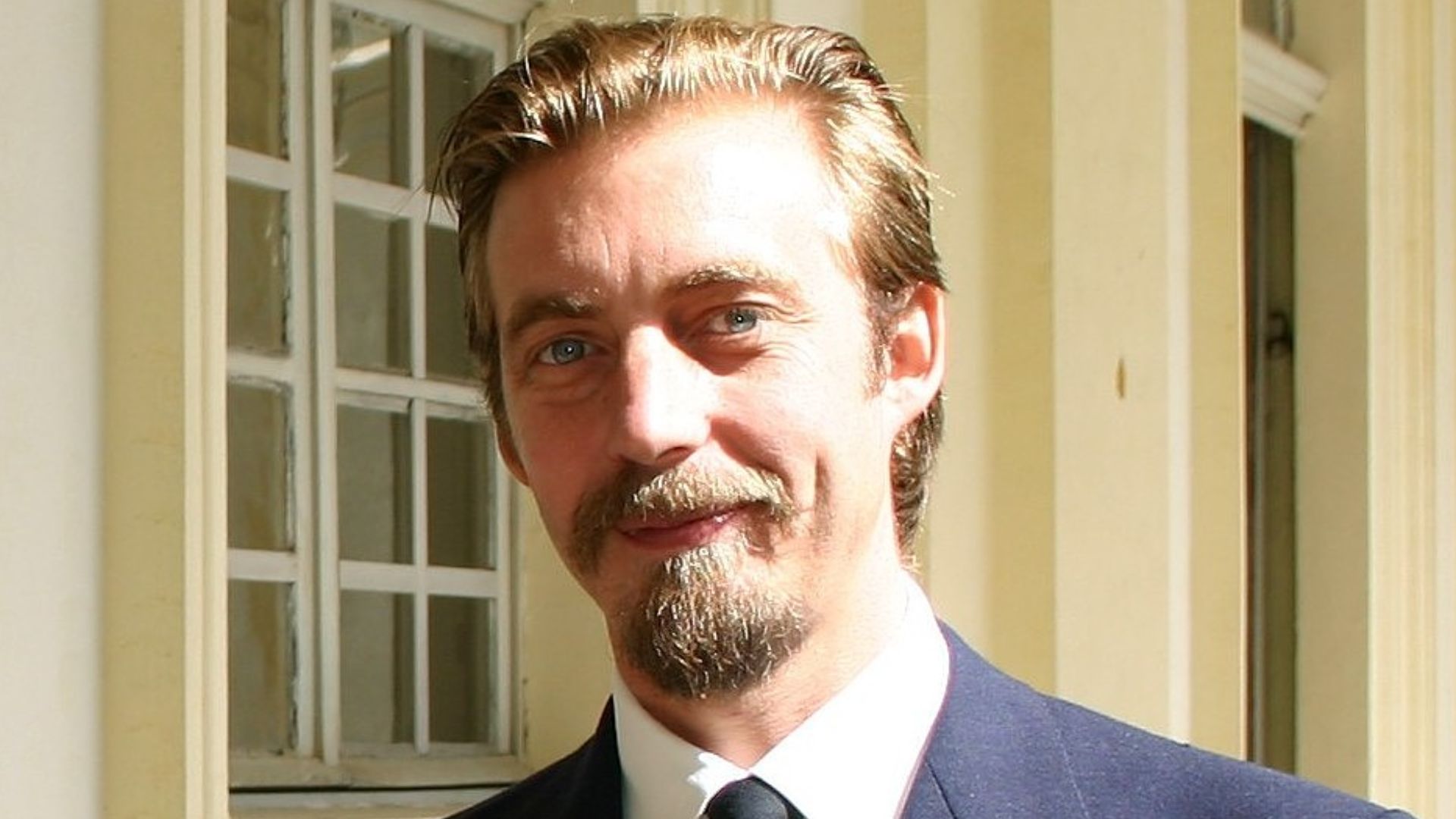 File:Aimone di Savoia Aosta.JPG