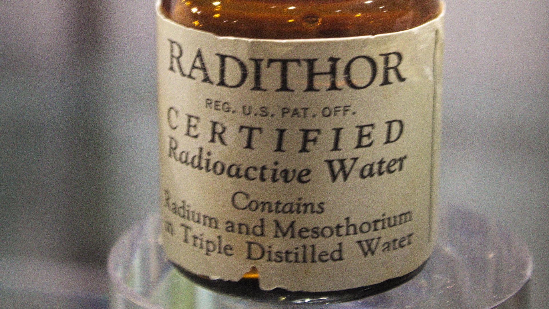 File:Radithor bottle (25799475341).jpg