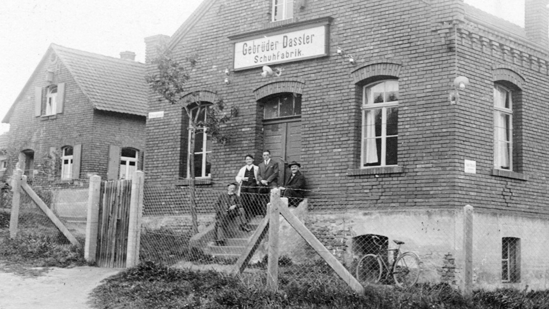 File:Adidas shoe factory 1928.jpg