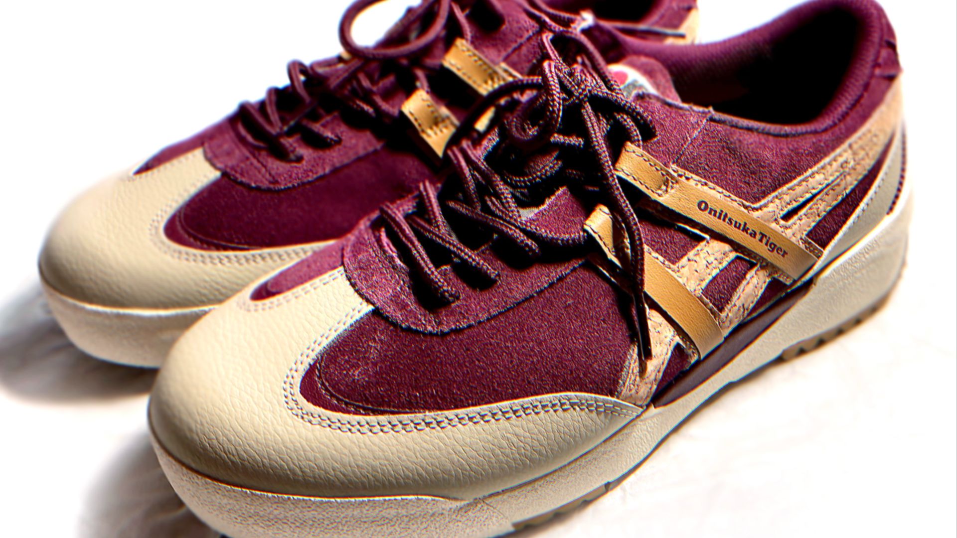 File:Onitsuka Tiger DELEGATION EX.jpg