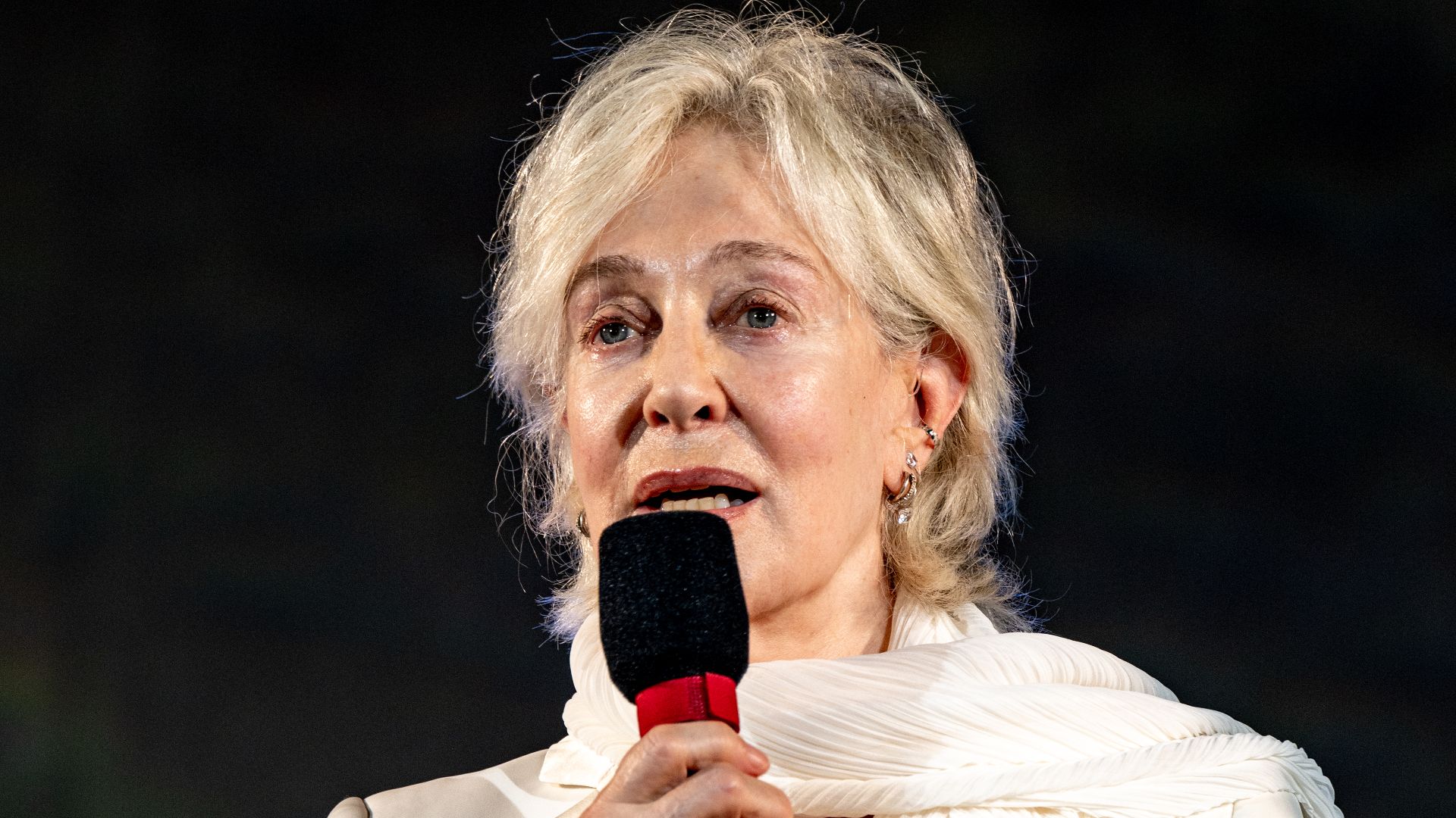 File:Milena Canonero at the Locarno Film Festival, Switzerland, 10 August 2025 06.jpg