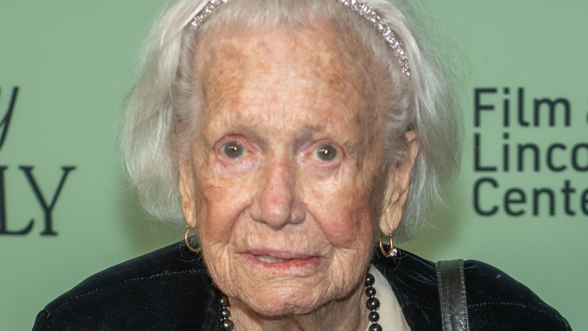 File:Ann Roth Jay Kelly-27.jpg