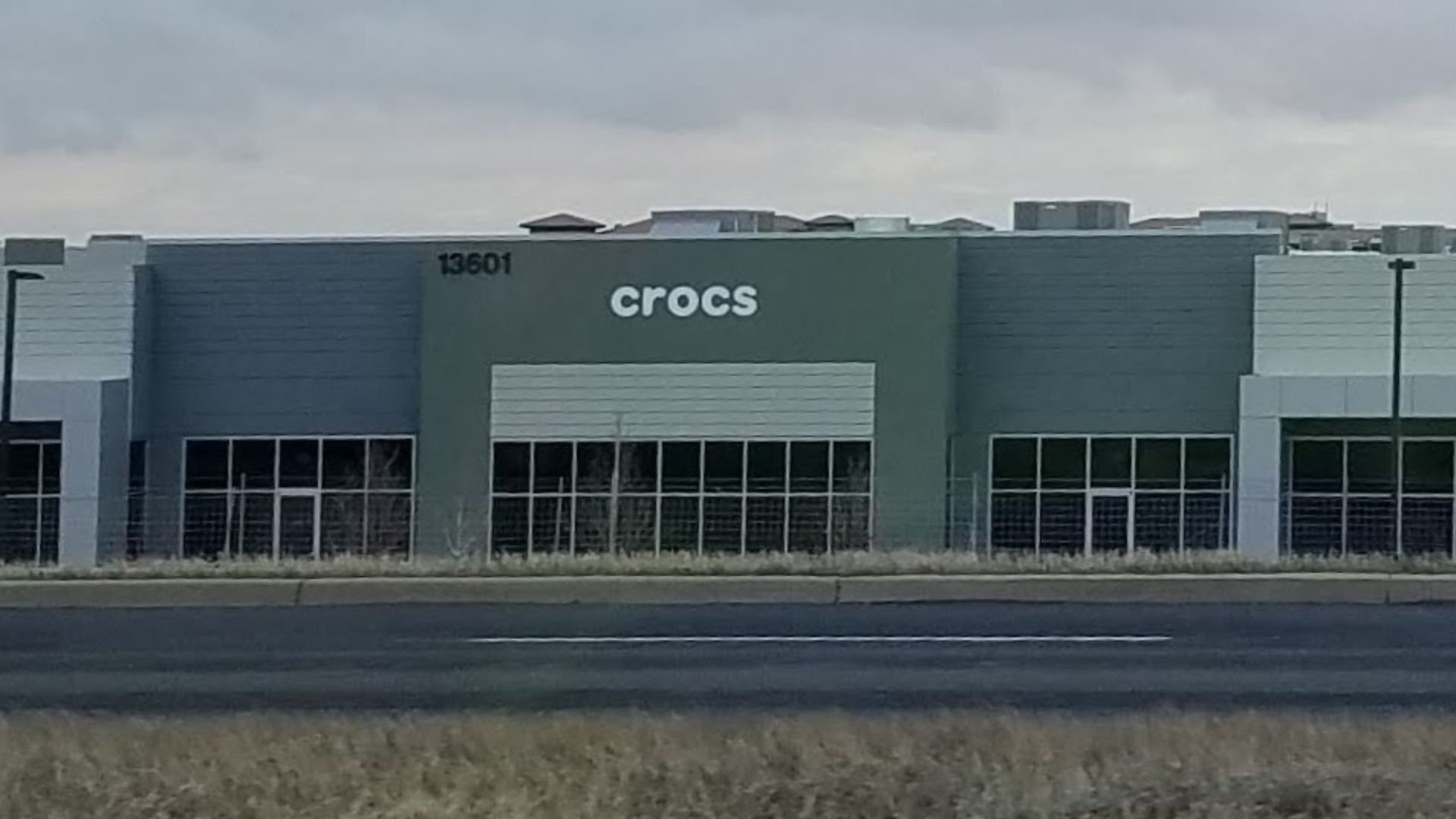 File:New Crocs headquarters, Broomfield, CO.jpg