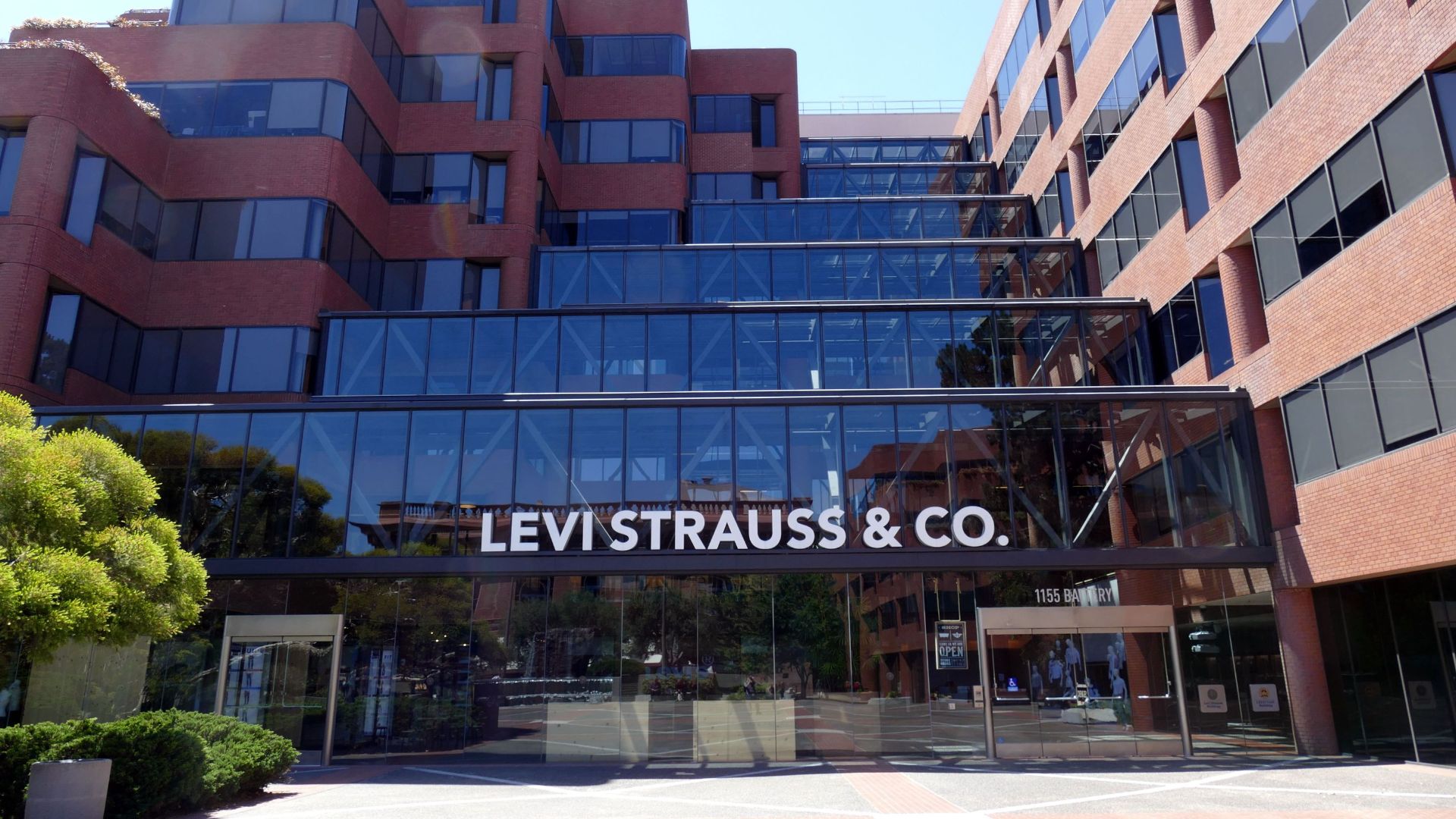 File:Levi Strauss and co. (29045329720).jpg