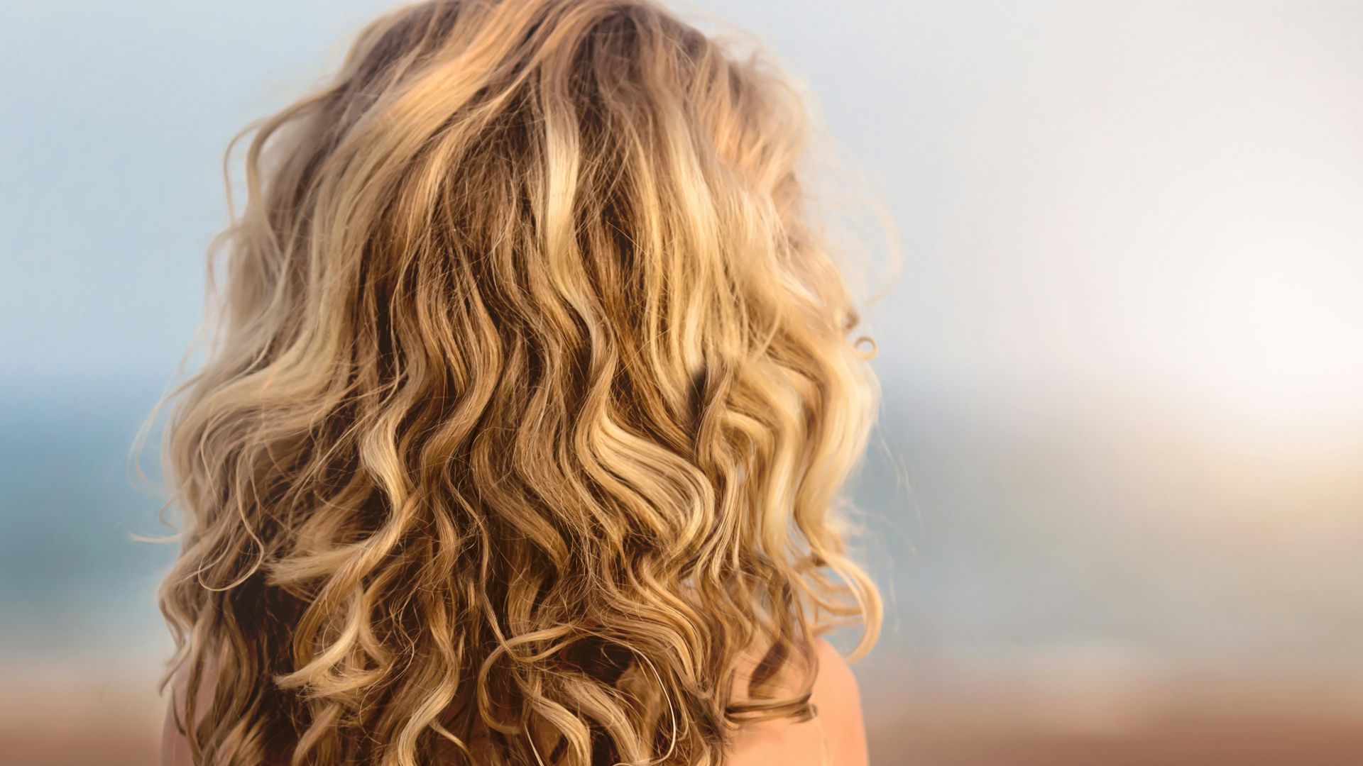 shallow focus photography of girl