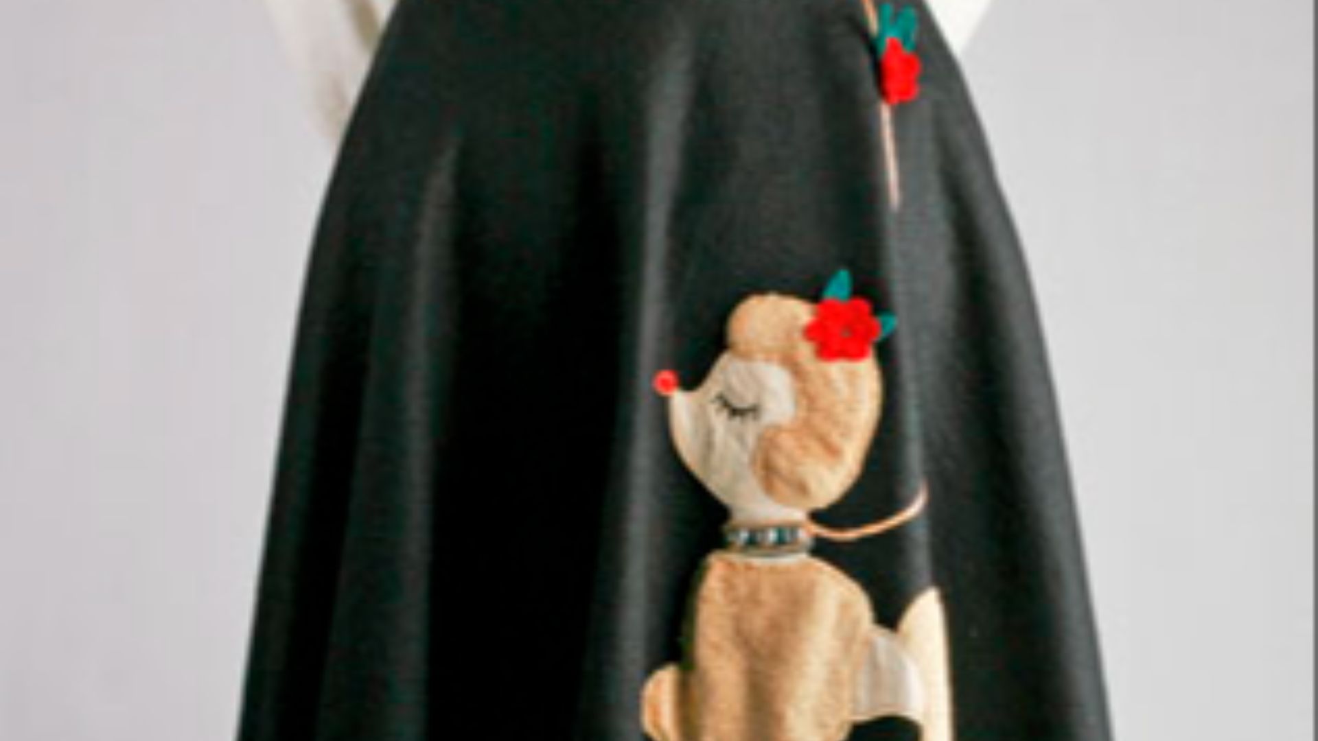 File:The Childrens Museum of Indianapolis - Poodle skirt.jpg