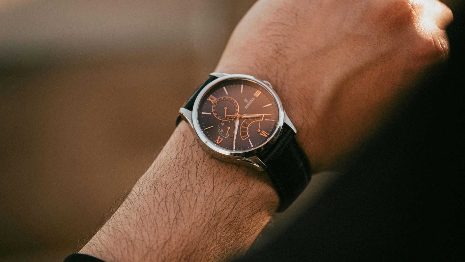 a person wearing a watch