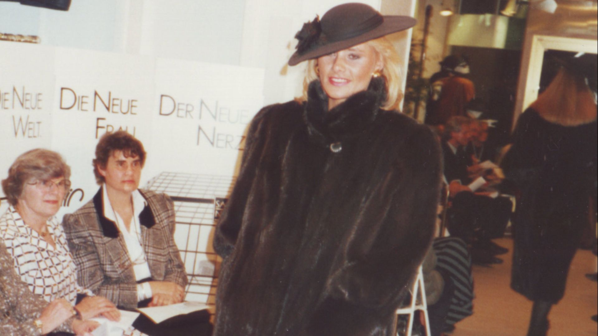 File:Bahls Pelze, Fotoalbum (62).jpg