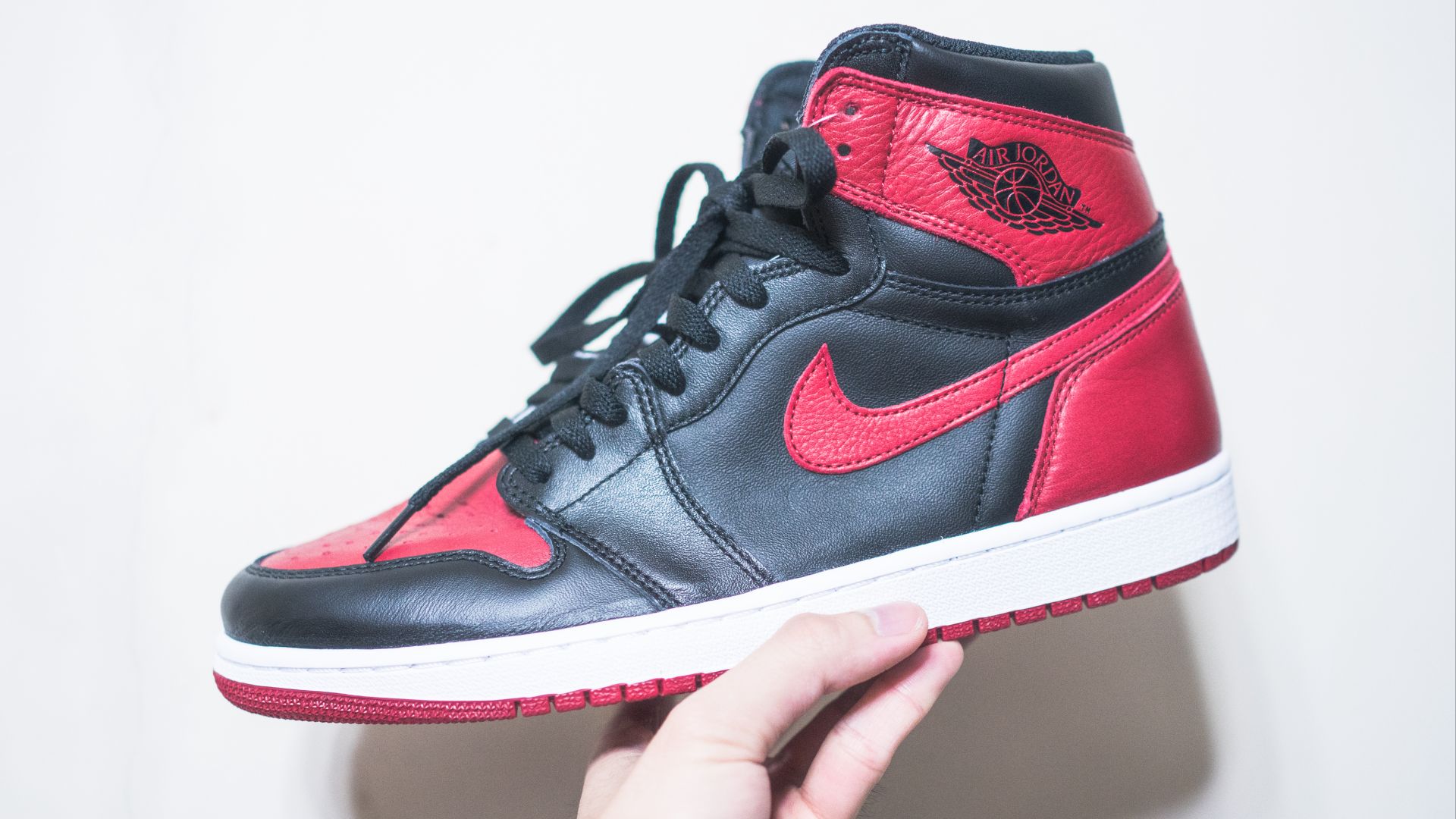File:Air Jordan 1 (29361675221).jpg