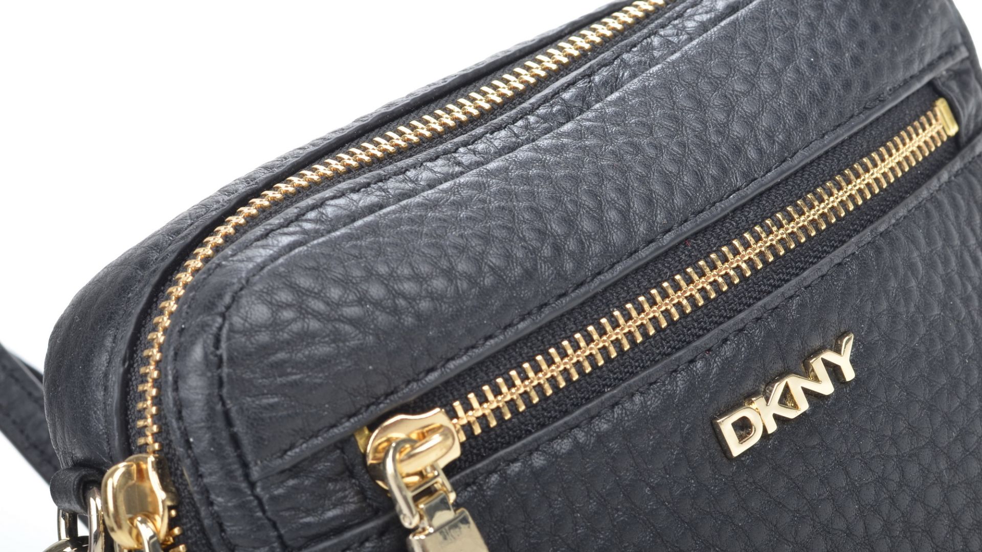 File:DKNY Clutch W - Det Wristlet Crossbody R1513213 Kalbsleder schwarz (2) (16666275827).jpg