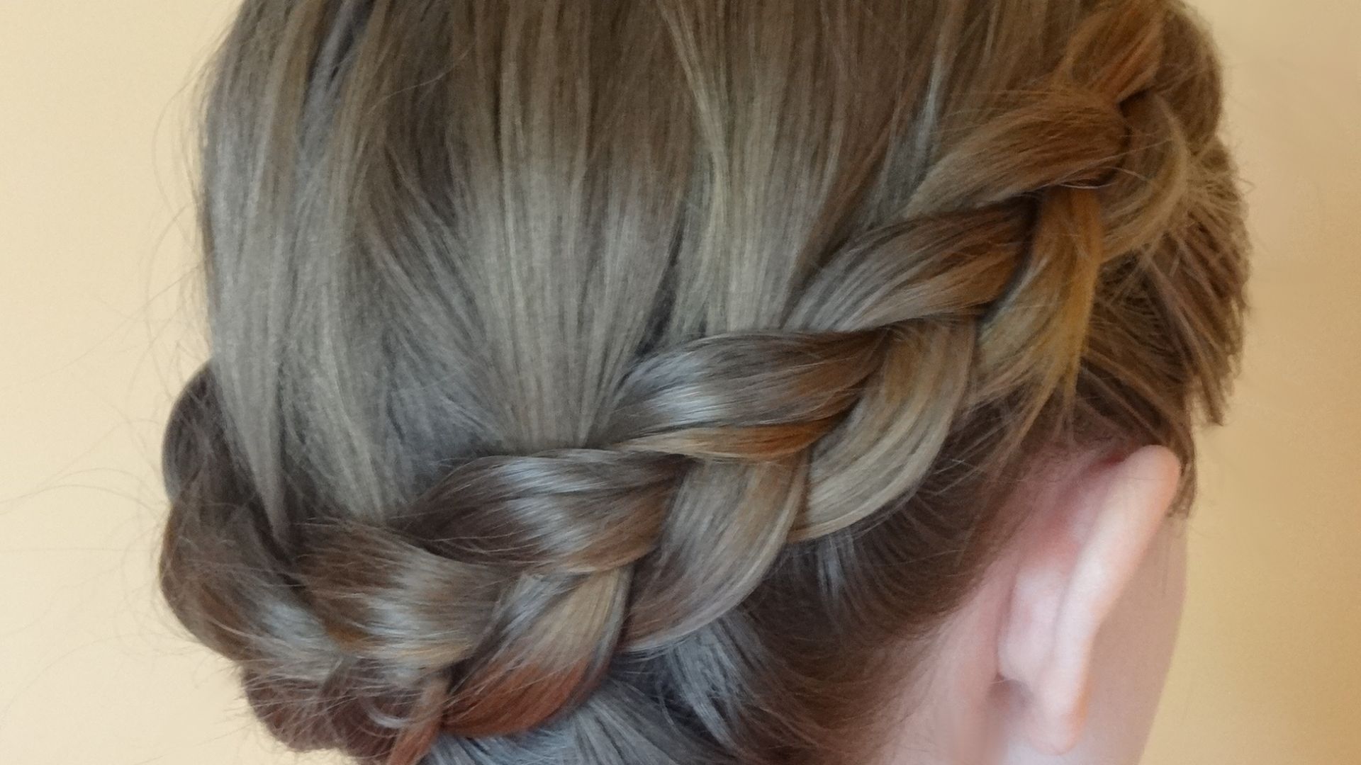 File:Dutch Crown Braid.JPG