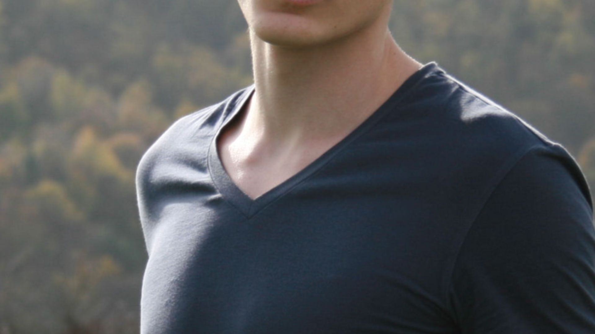File:T in blue undershirt with sleeves (1 November 2008).jpg