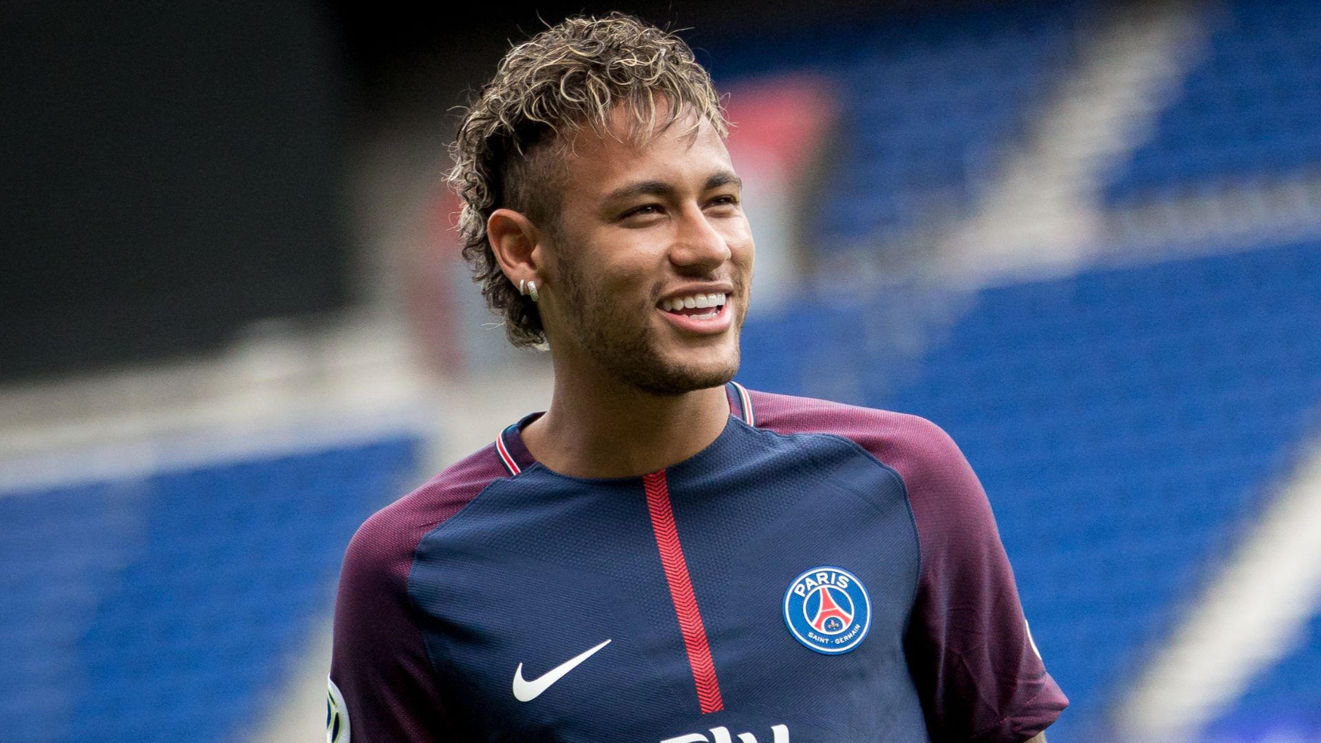 File:Neymar Jr presentation - Press conference for PSG 001.jpg