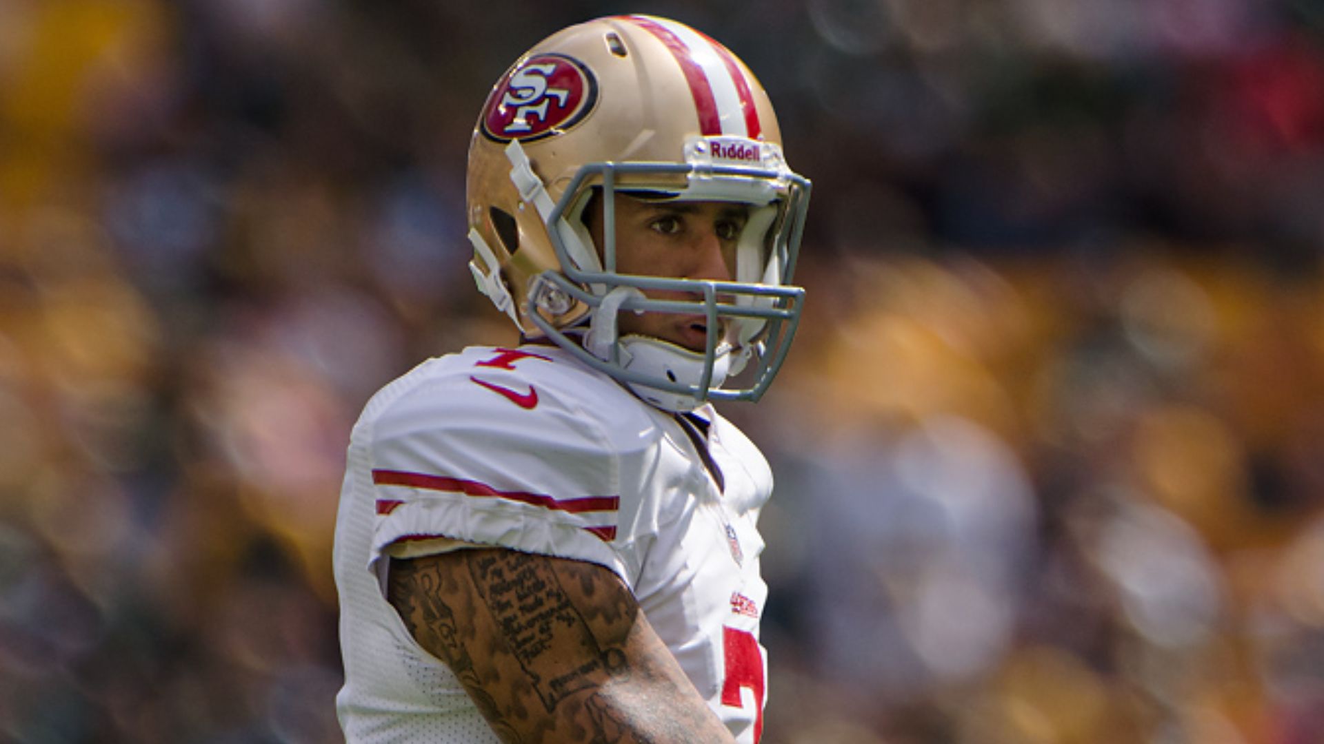 File:Colin Kaepernick - San Francisco vs Green Bay 2012.jpg