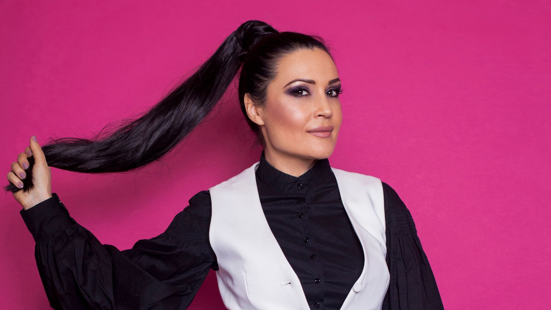 File:Yanakay official.jpg