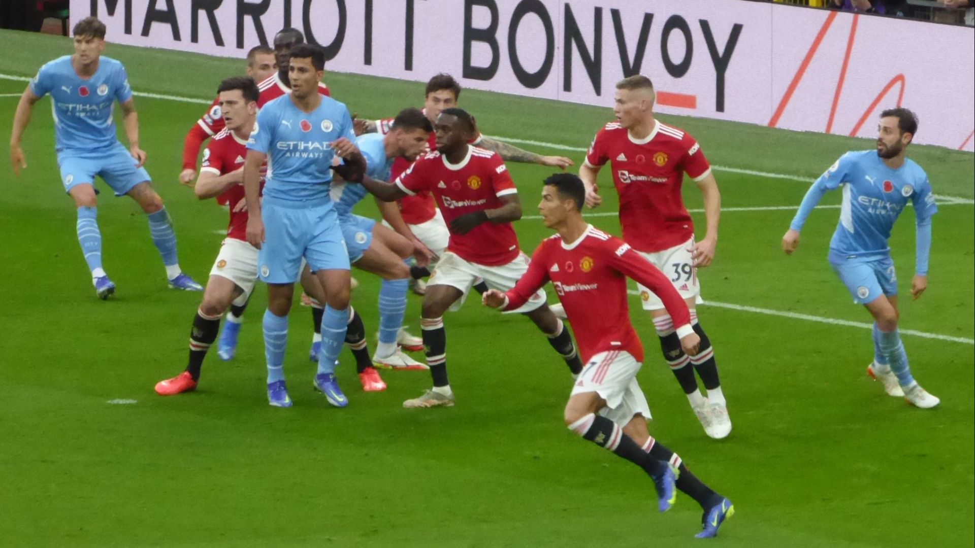 File:Manchester United v Manchester City, 6 November 2021 (15).jpg